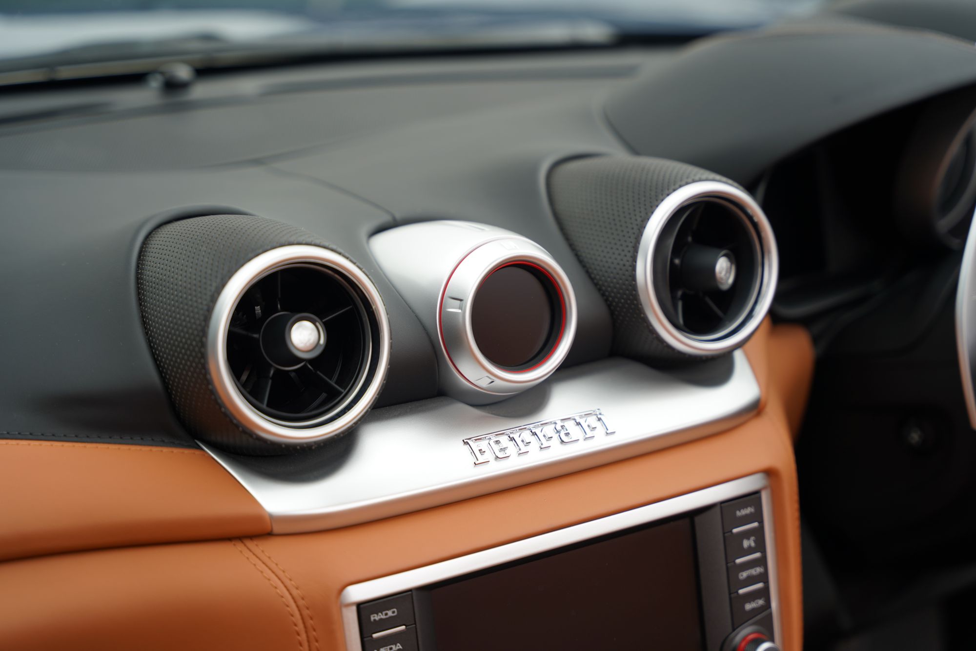 2016 Ferrari California T