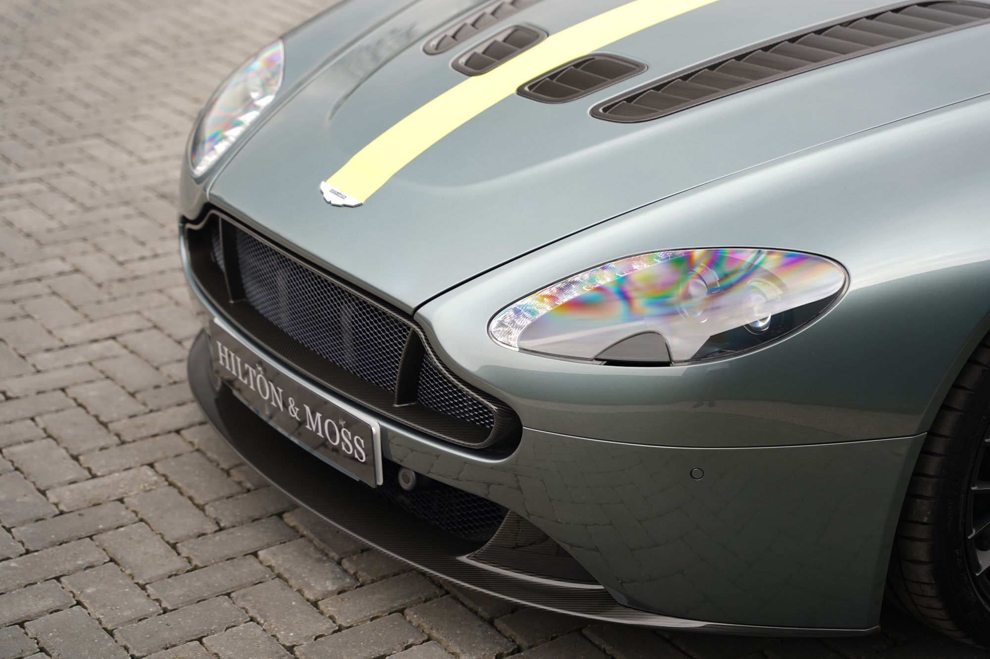2017 Aston Martin V12 Vantage AMR