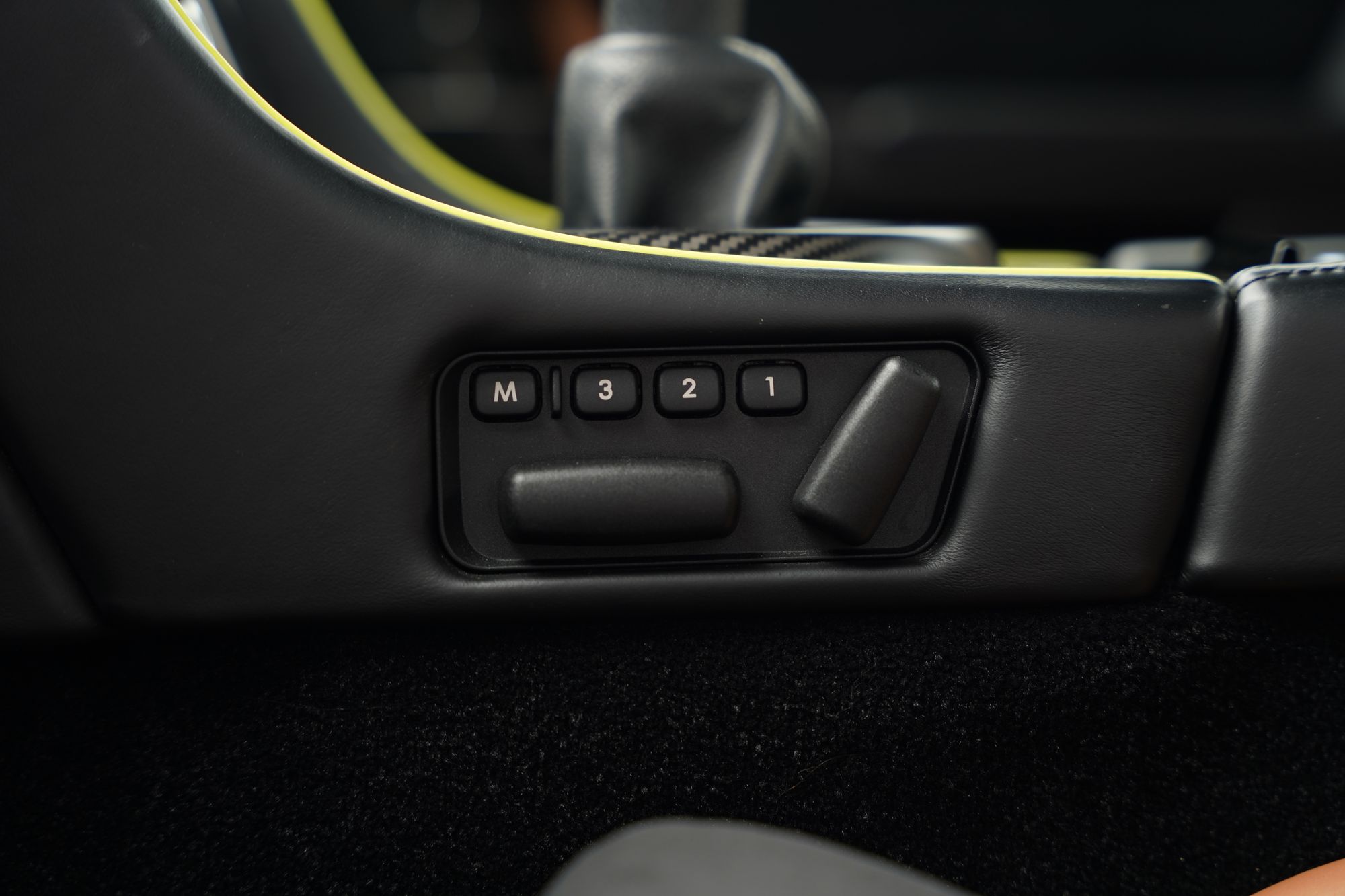 2017 Aston Martin V12 Vantage AMR