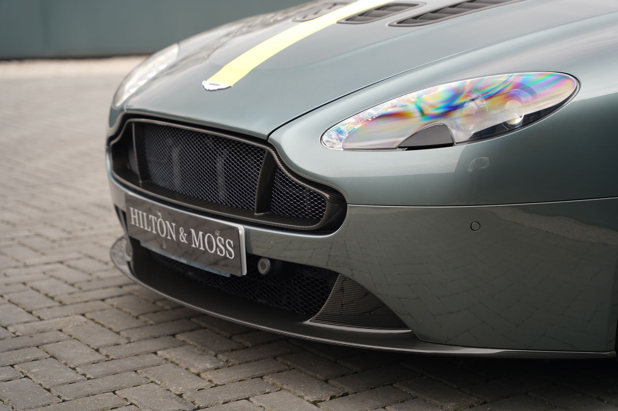 2017 Aston Martin V12 Vantage AMR