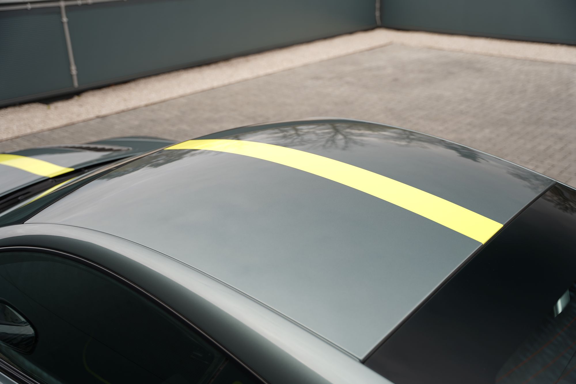 2017 Aston Martin V12 Vantage AMR