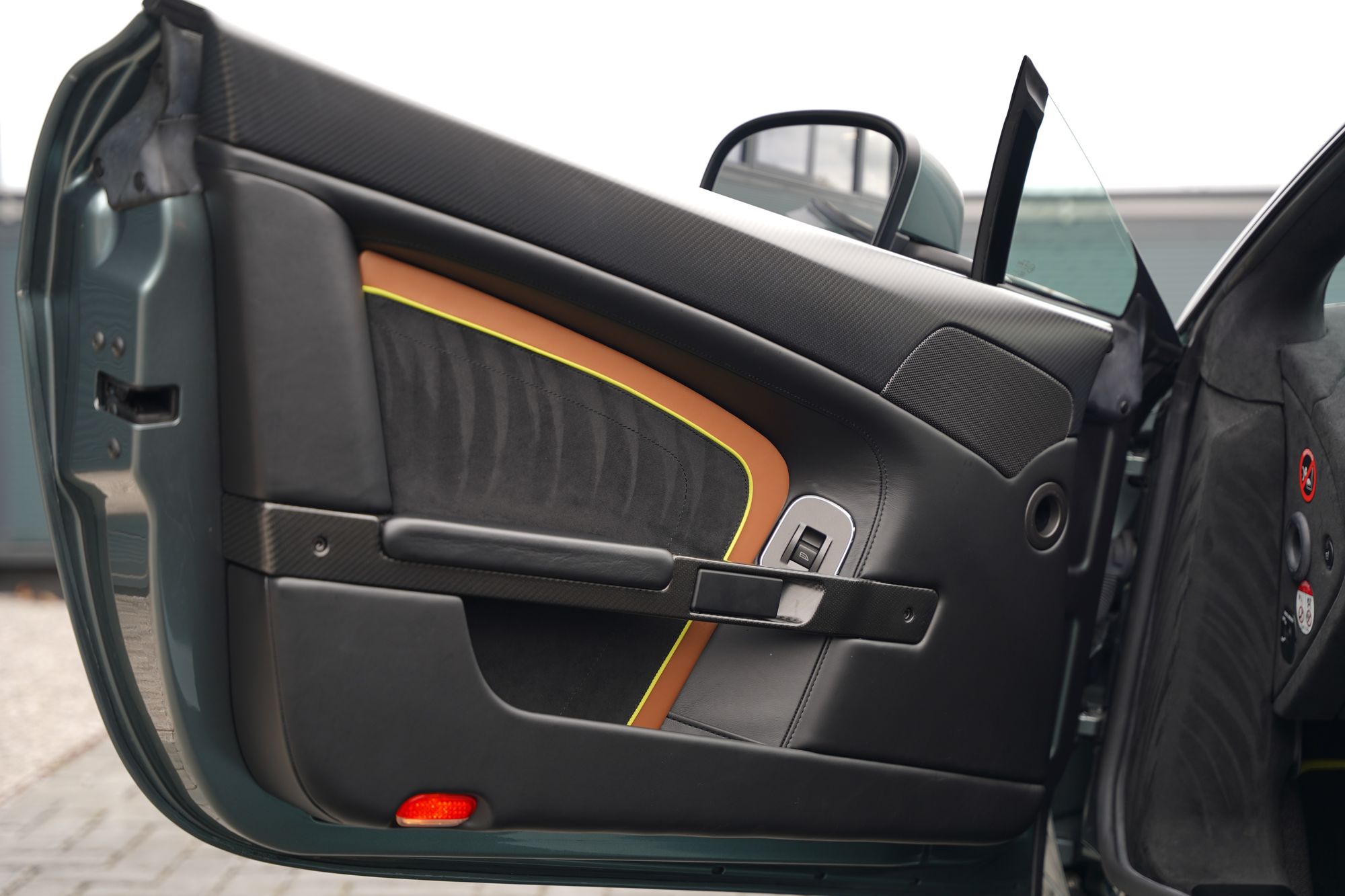 2017 Aston Martin V12 Vantage AMR