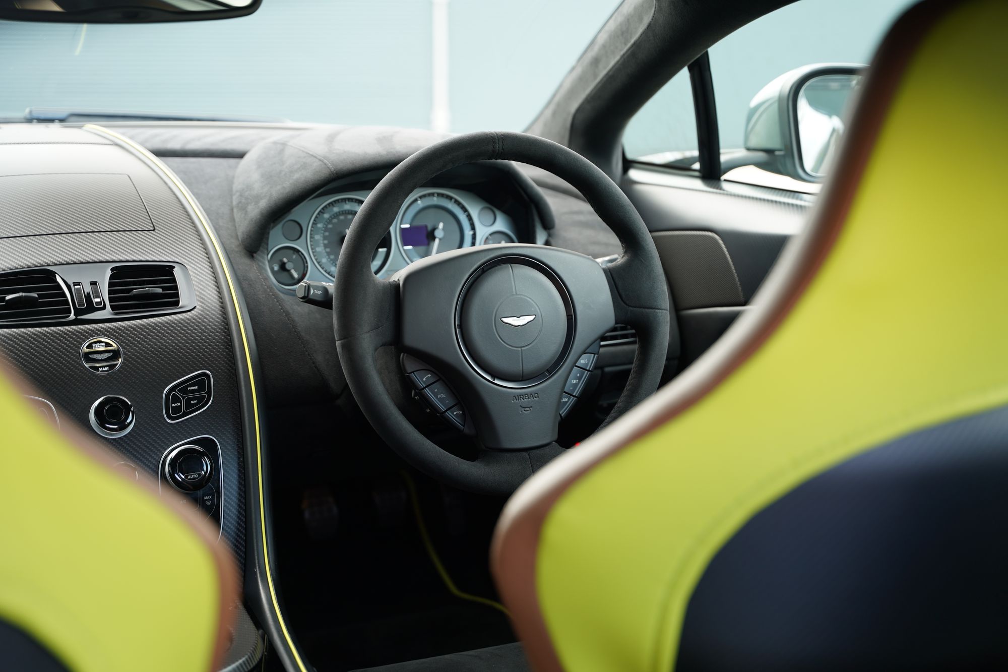 2017 Aston Martin V12 Vantage AMR