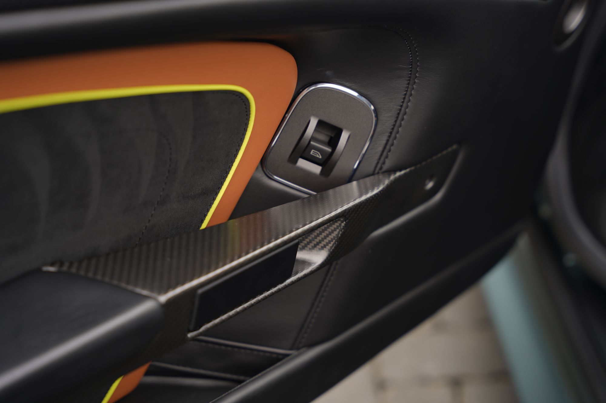 2017 Aston Martin V12 Vantage AMR