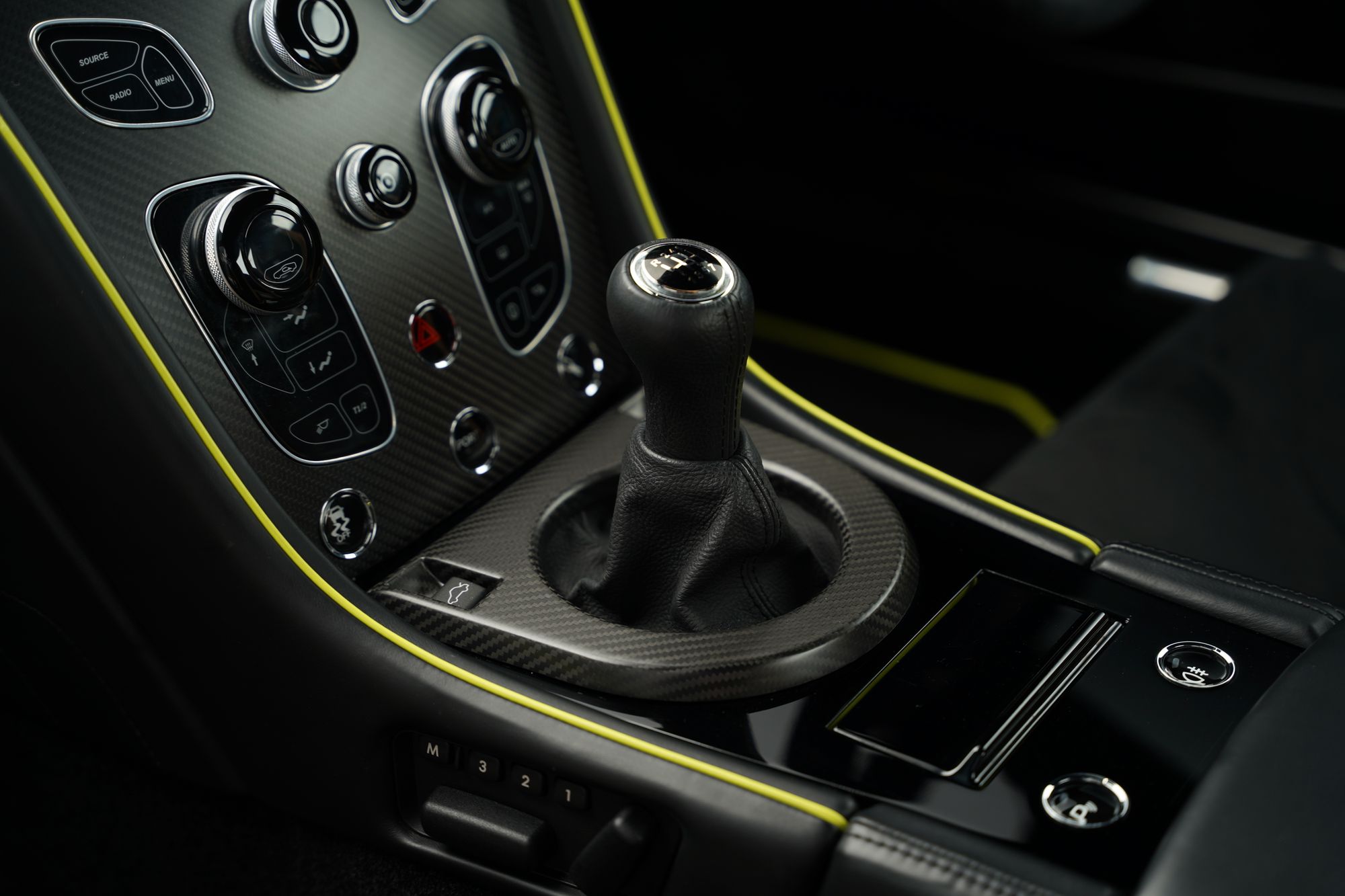 2017 Aston Martin V12 Vantage AMR