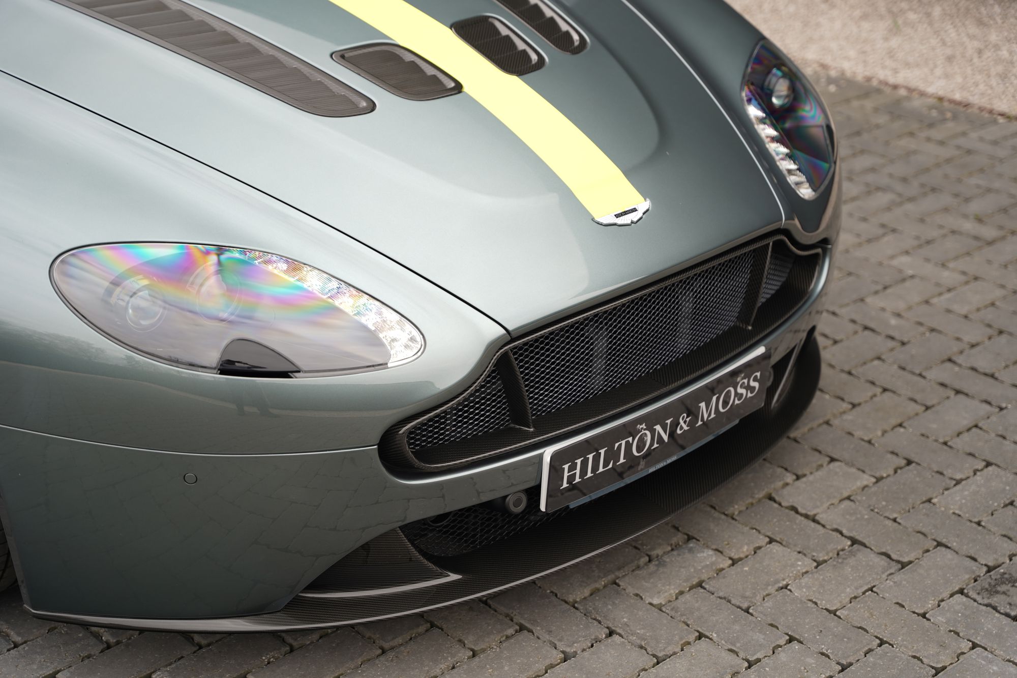 2017 Aston Martin V12 Vantage AMR