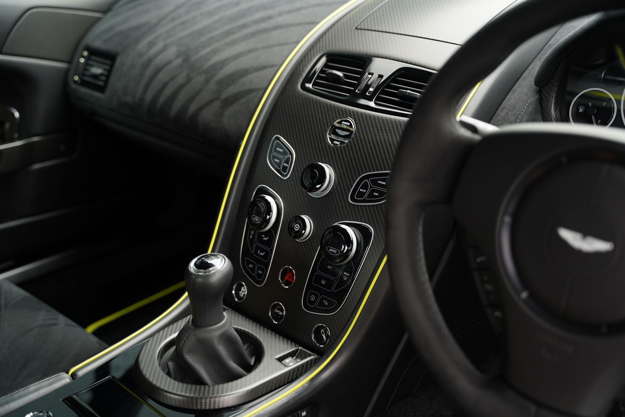 2017 Aston Martin V12 Vantage AMR