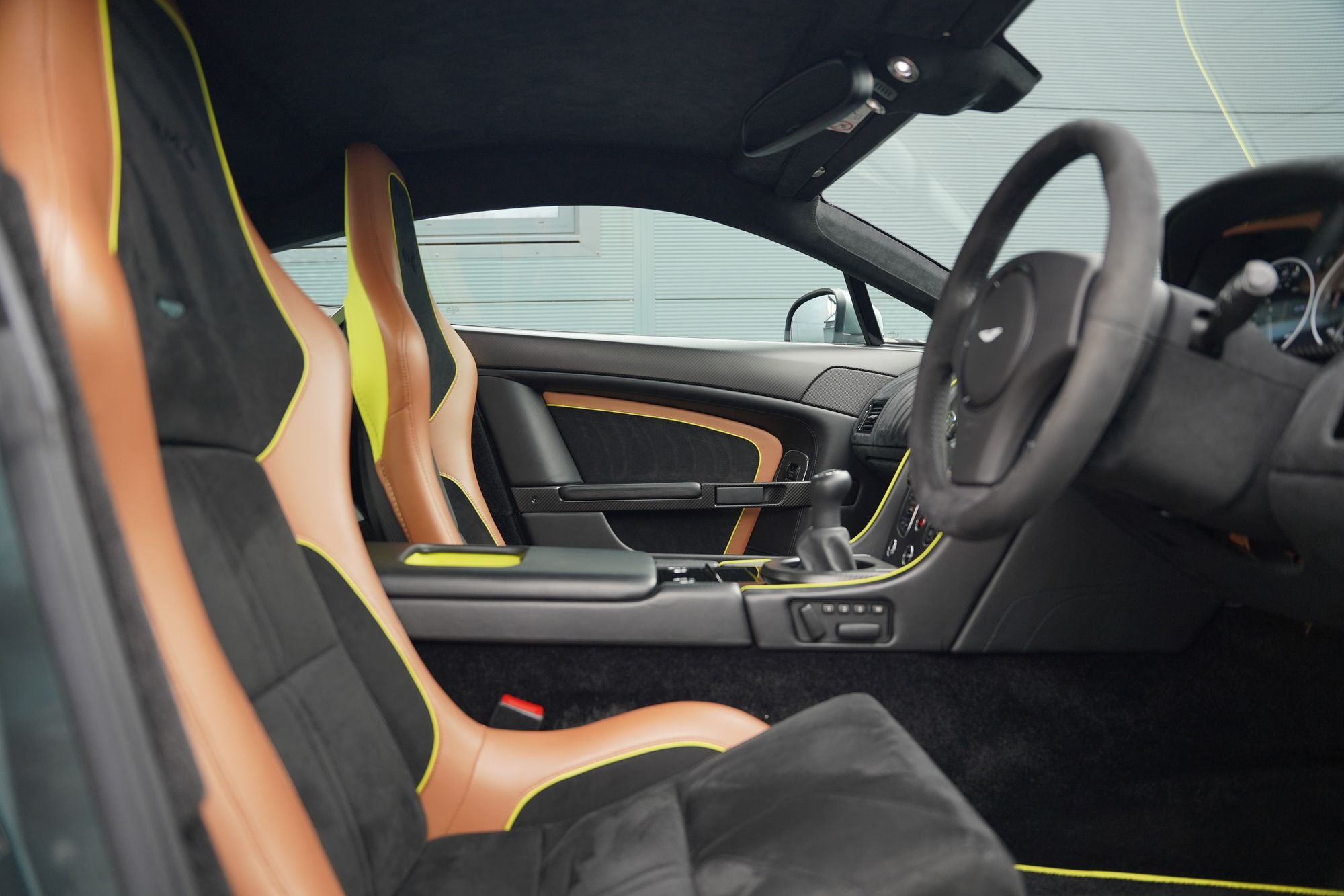 2017 Aston Martin V12 Vantage AMR