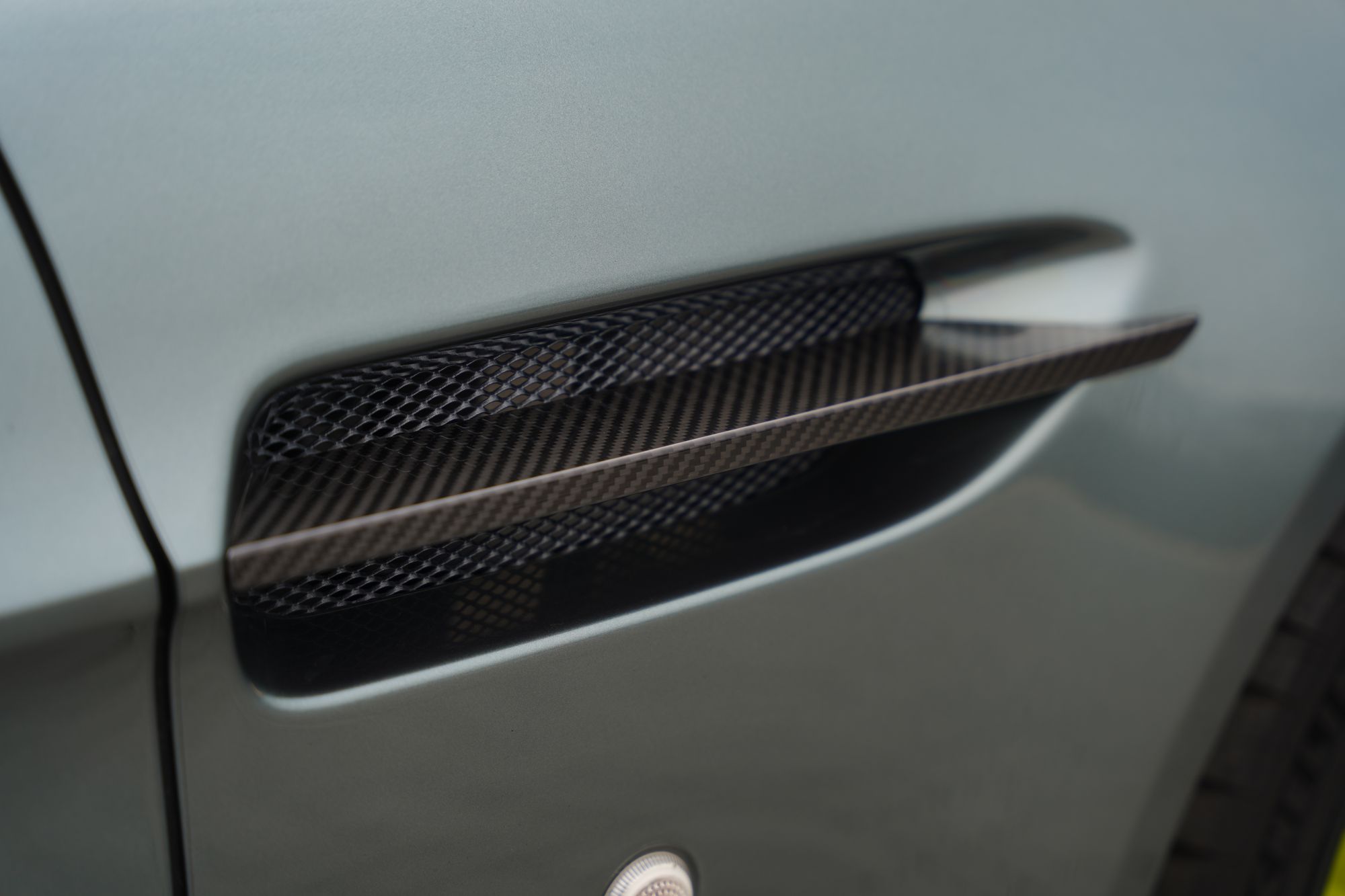 2017 Aston Martin V12 Vantage AMR