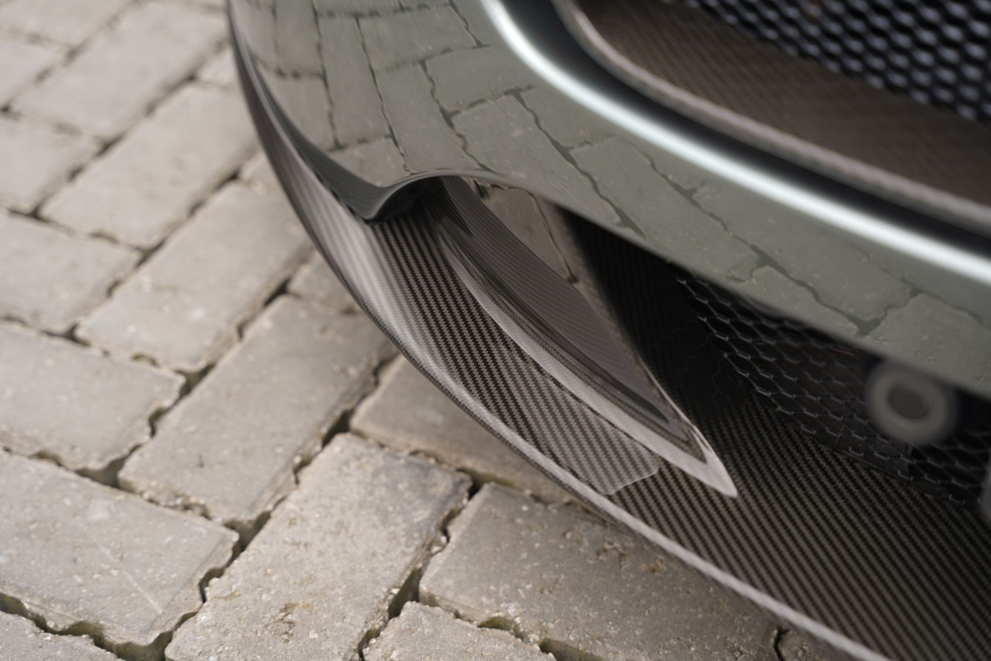 2017 Aston Martin V12 Vantage AMR