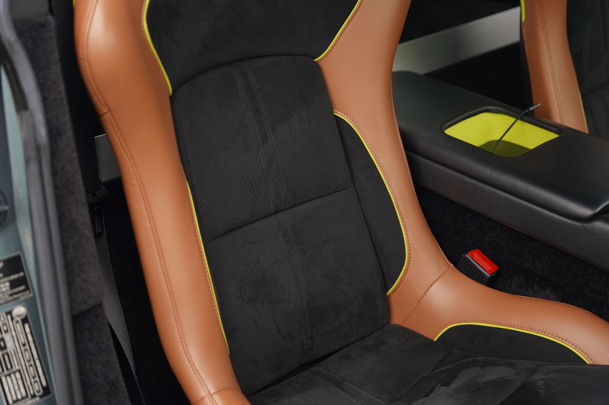 2017 Aston Martin V12 Vantage AMR