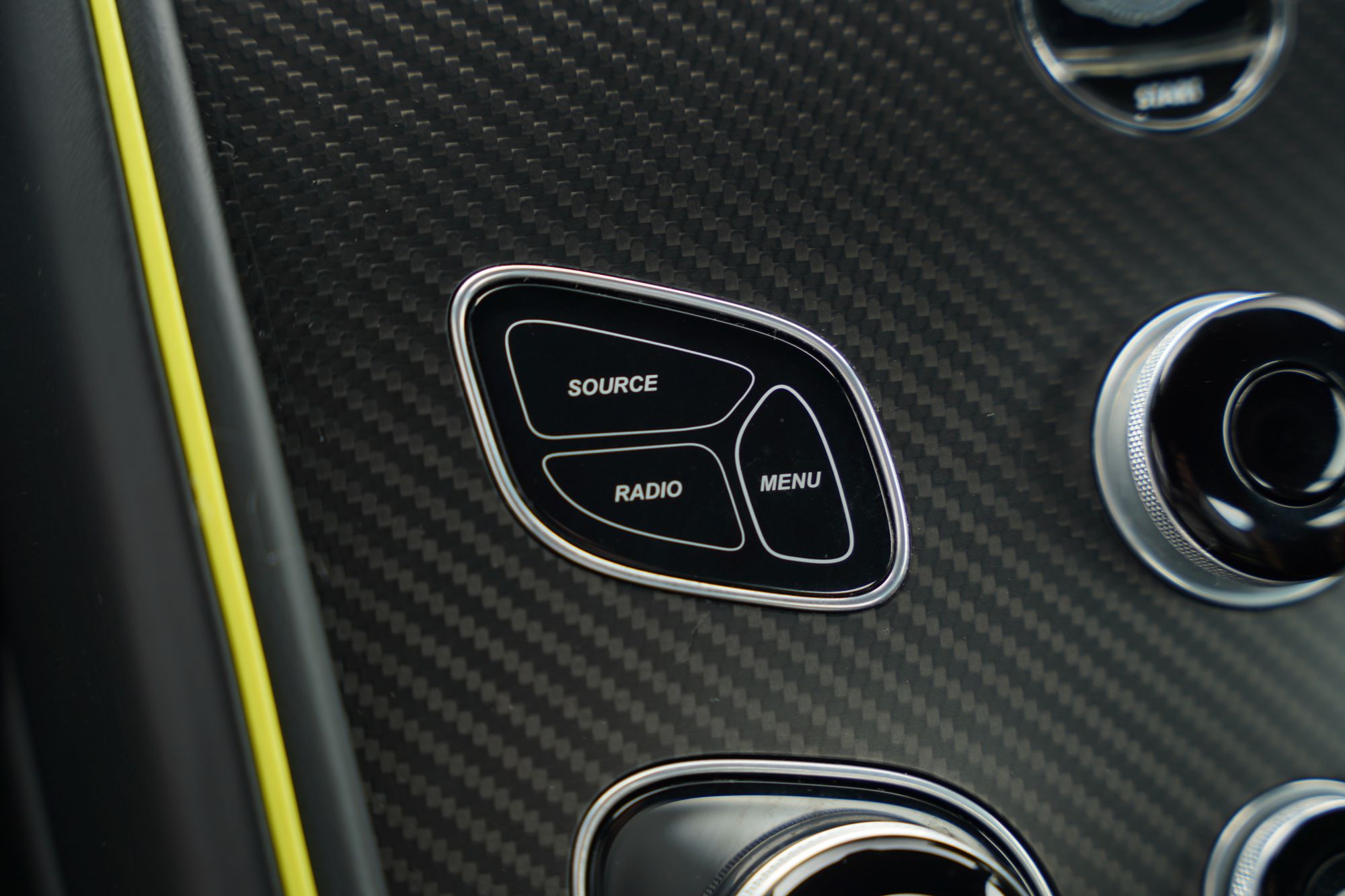 2017 Aston Martin V12 Vantage AMR