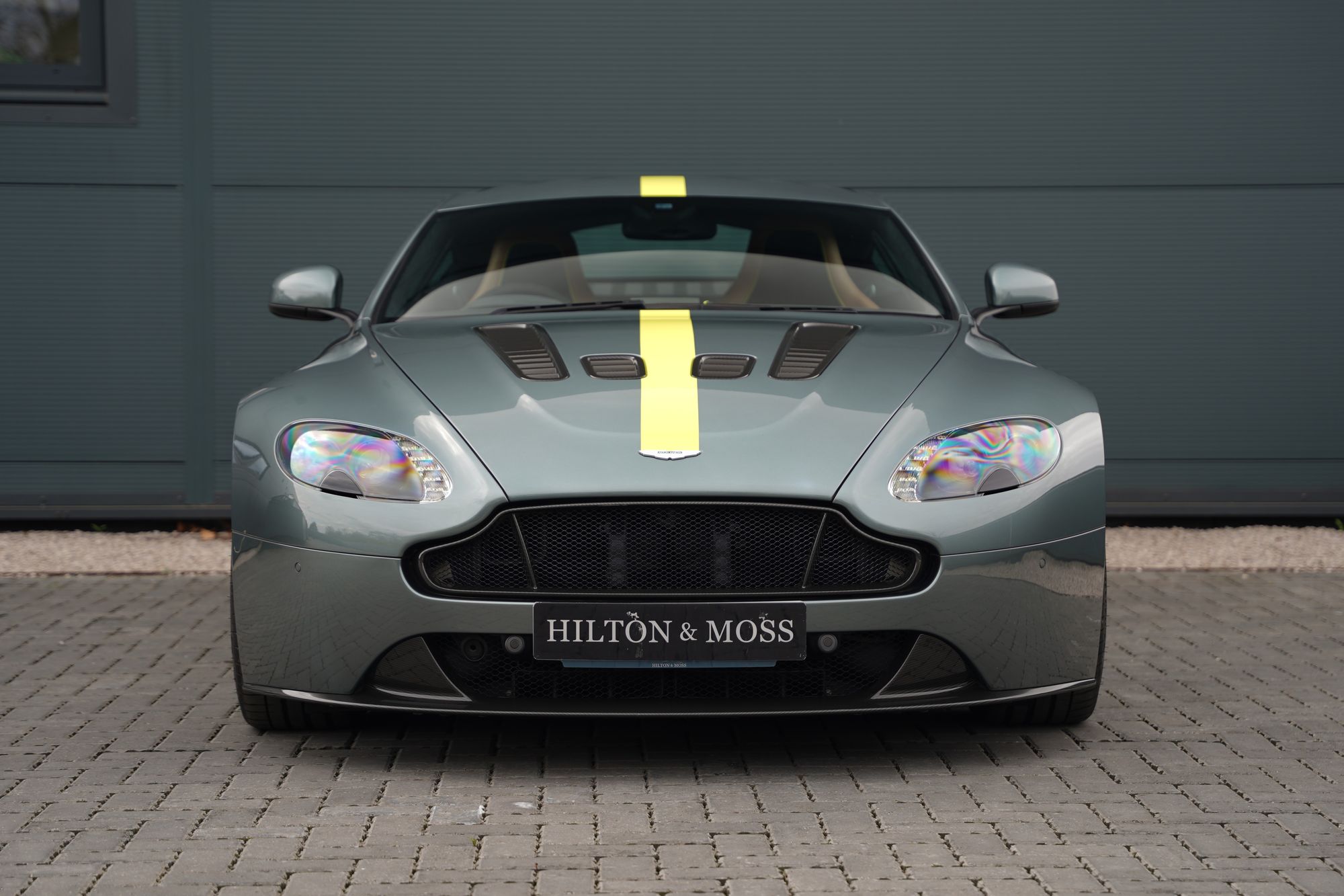 2017 Aston Martin V12 Vantage AMR