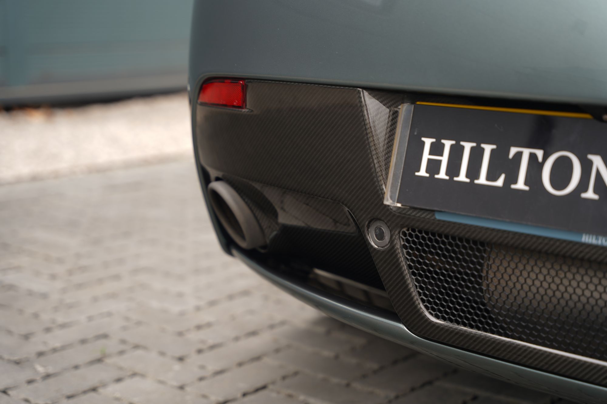 2017 Aston Martin V12 Vantage AMR