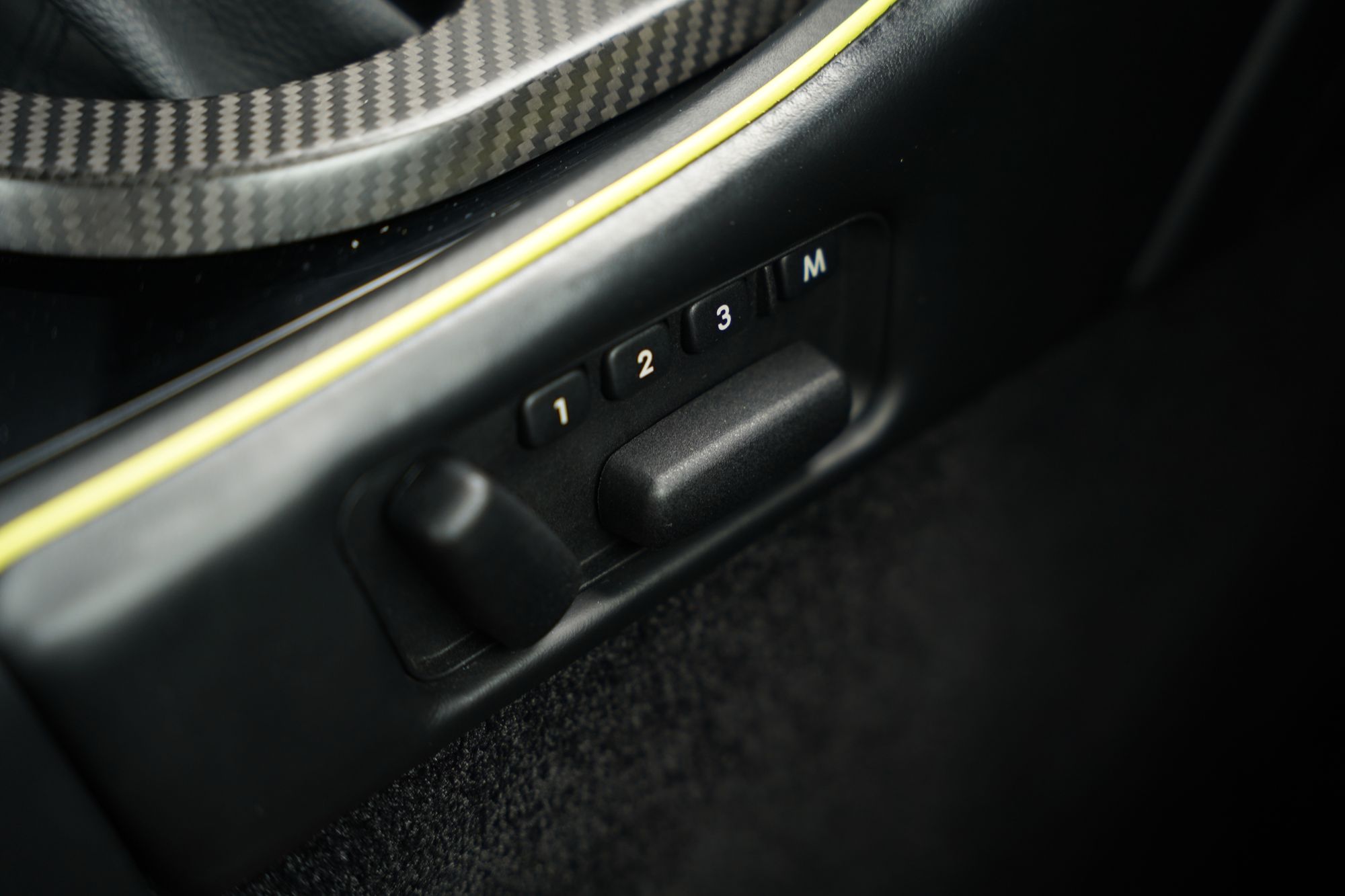 2017 Aston Martin V12 Vantage AMR