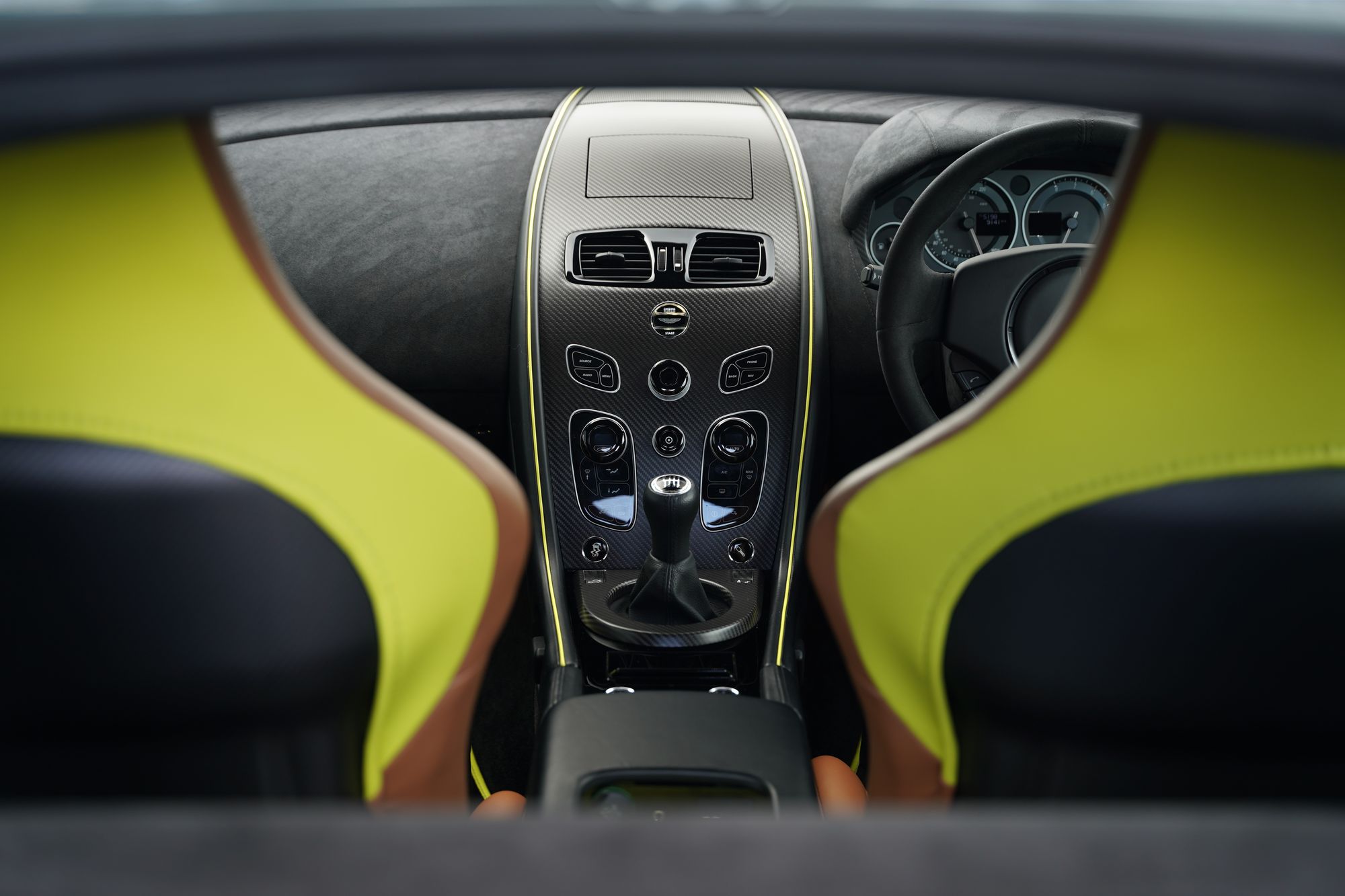 2017 Aston Martin V12 Vantage AMR