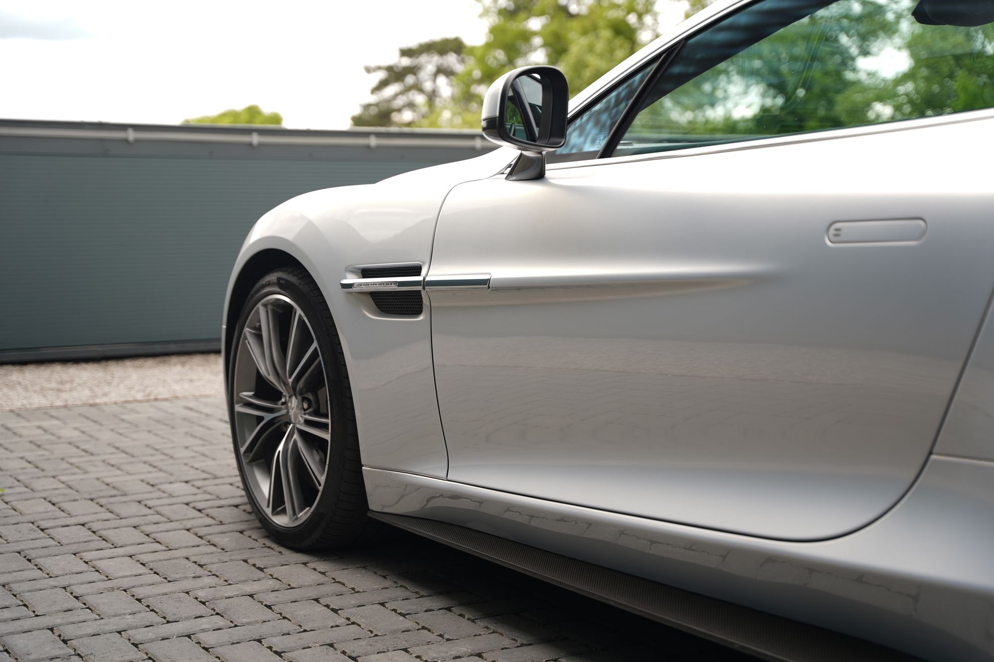 2014 Aston Martin Vanquish Coupe