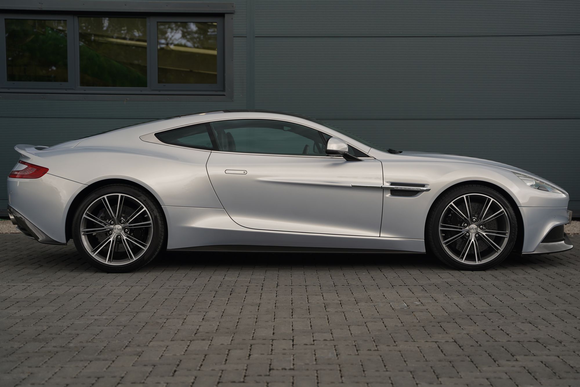 2014 Aston Martin Vanquish Coupe