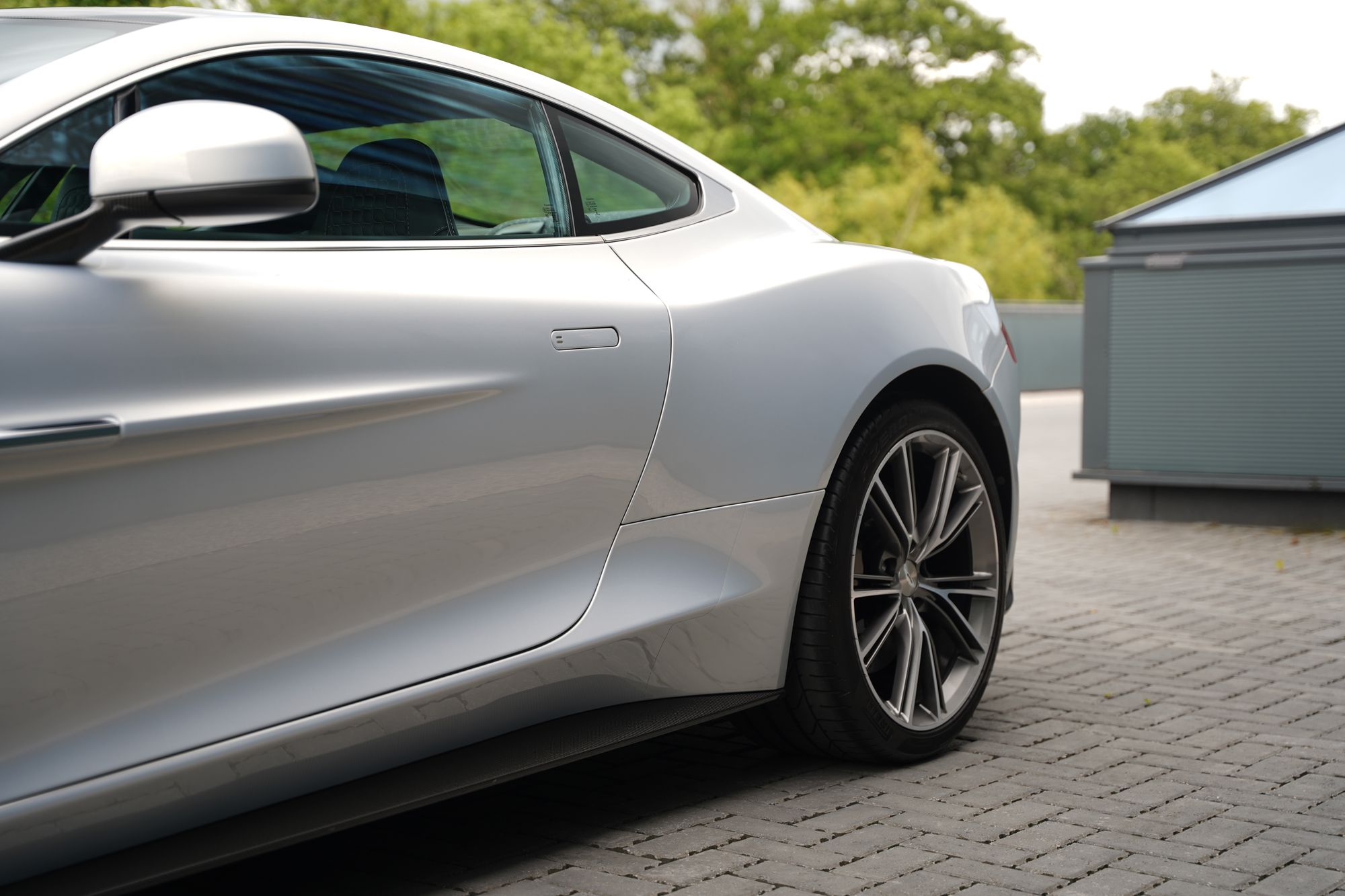 2014 Aston Martin Vanquish Coupe