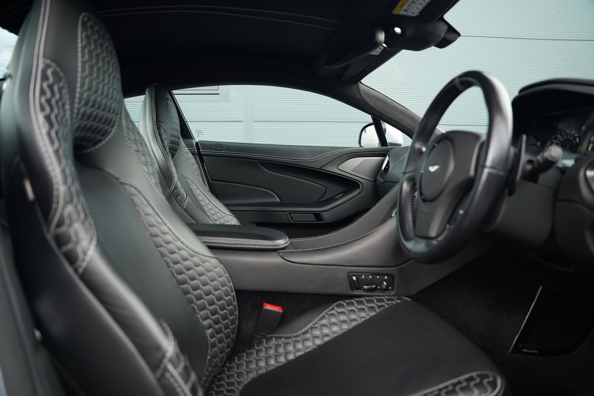 2014 Aston Martin Vanquish Coupe