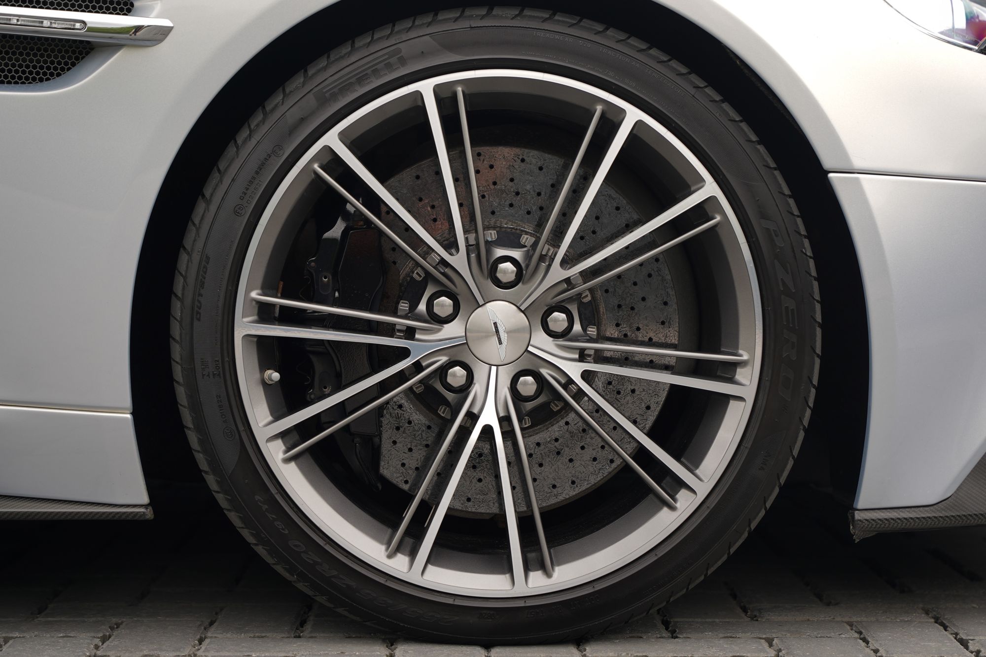 2014 Aston Martin Vanquish Coupe