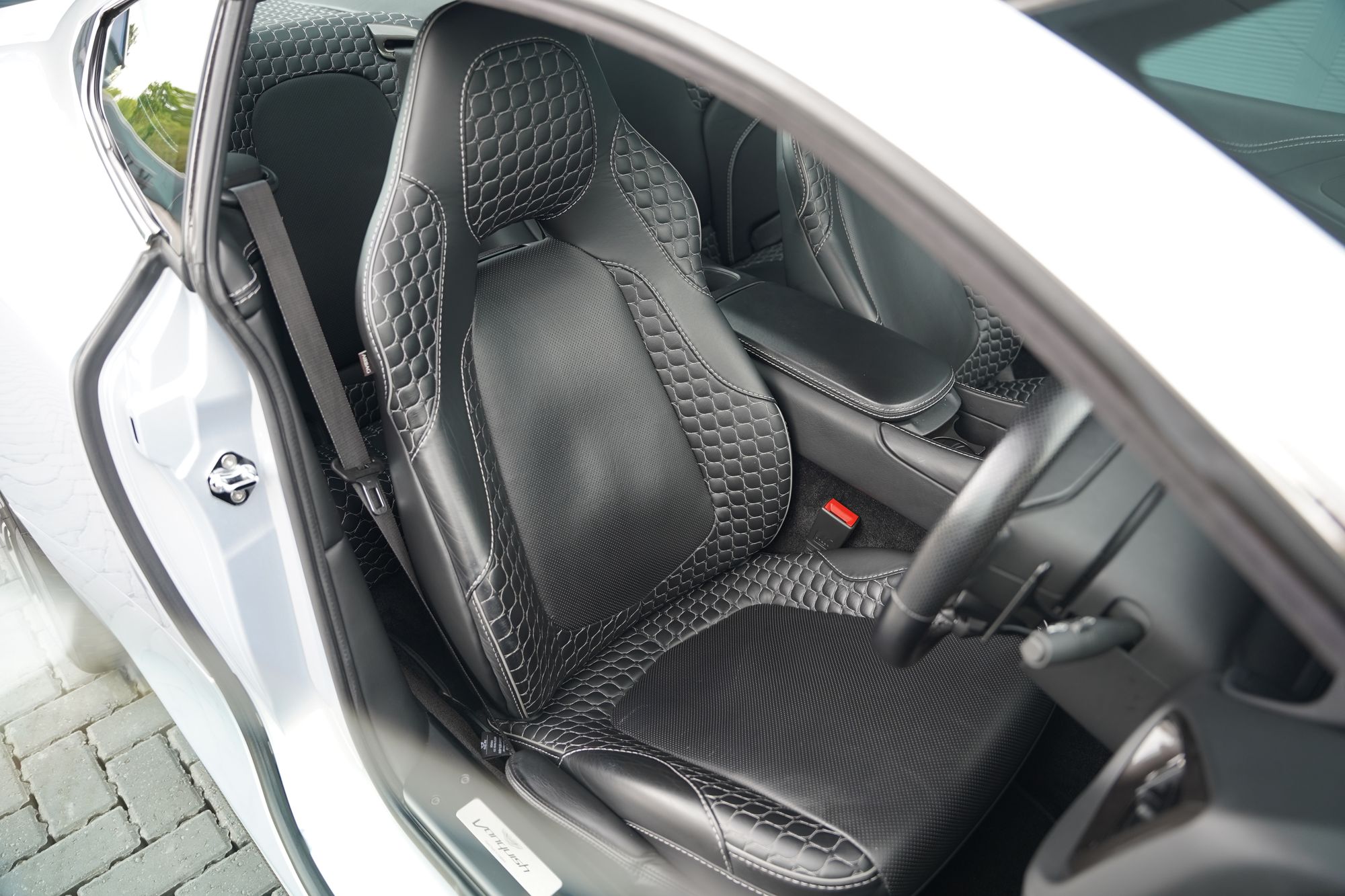 2014 Aston Martin Vanquish Coupe