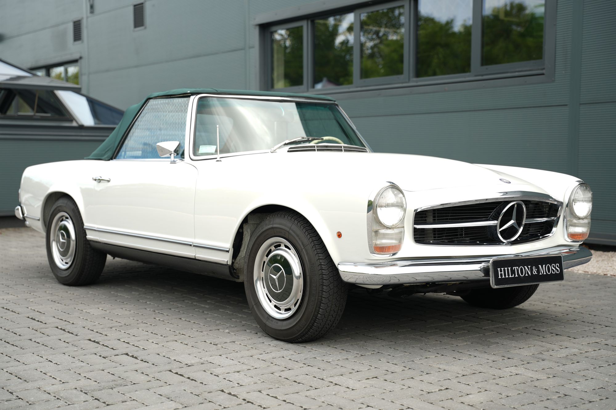 1968 Mercedes-Benz 280 SL Pagoda