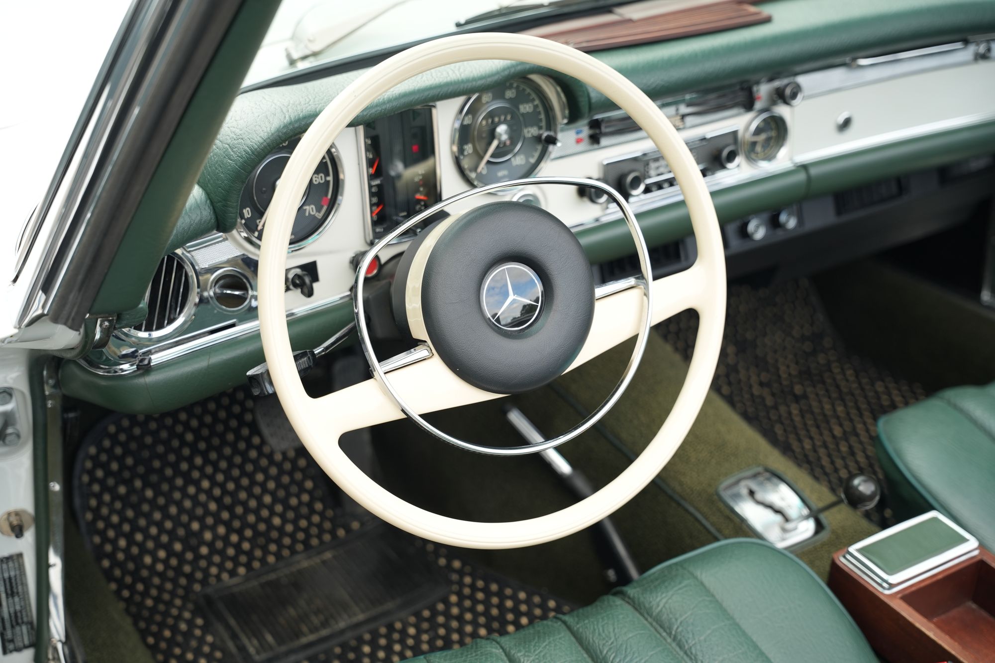 1968 Mercedes-Benz 280 SL Pagoda