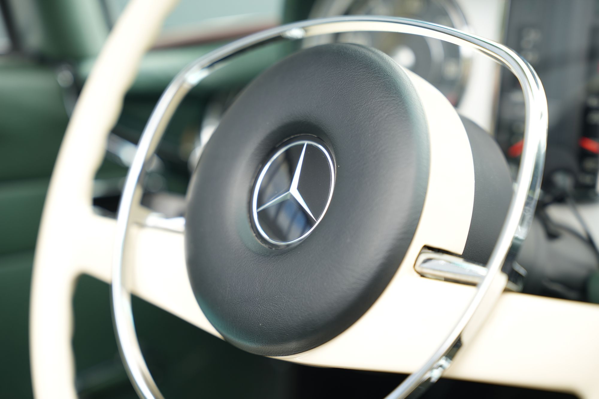 1968 Mercedes-Benz 280 SL Pagoda