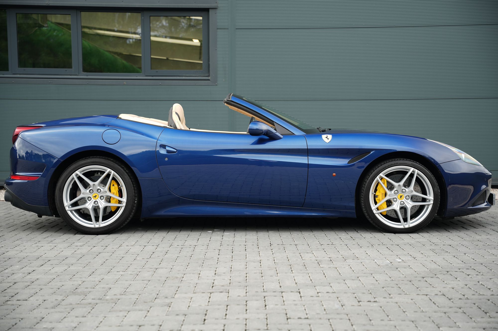 2015 Ferrari California T