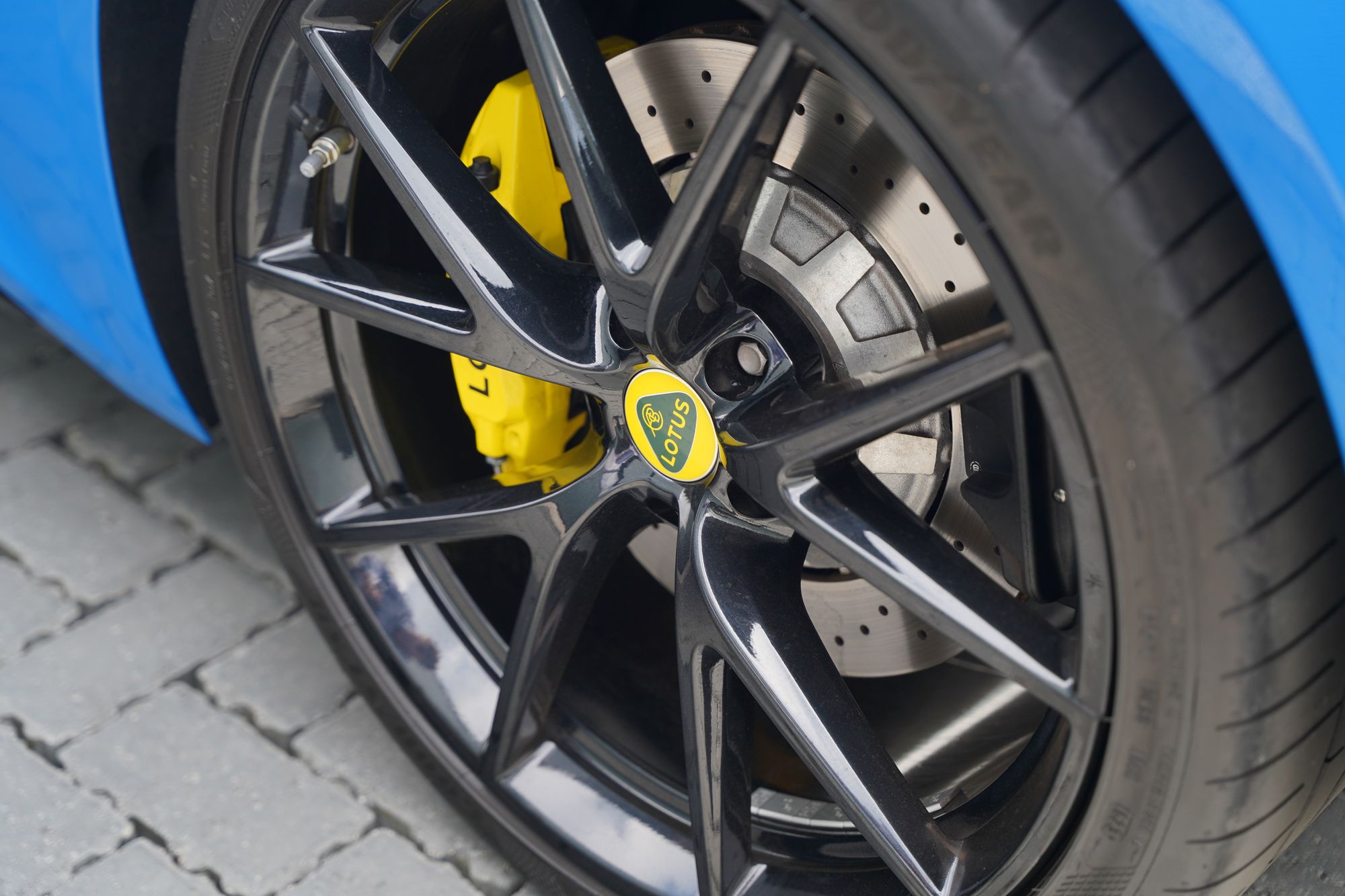 2023 Lotus Emira V6 First Edition