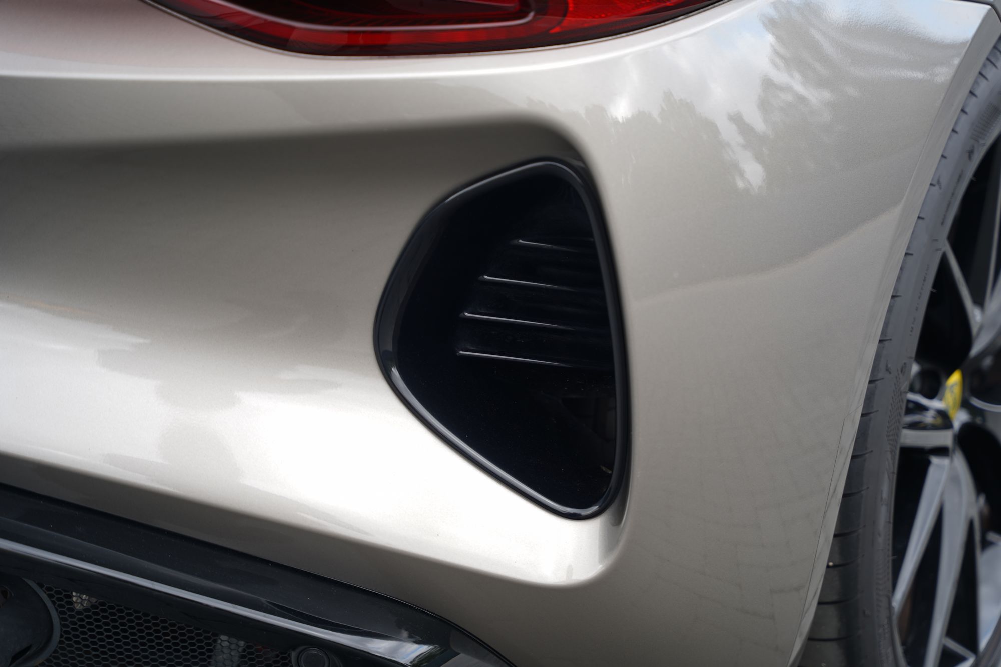 2024 Lotus Emira Turbo First Edition