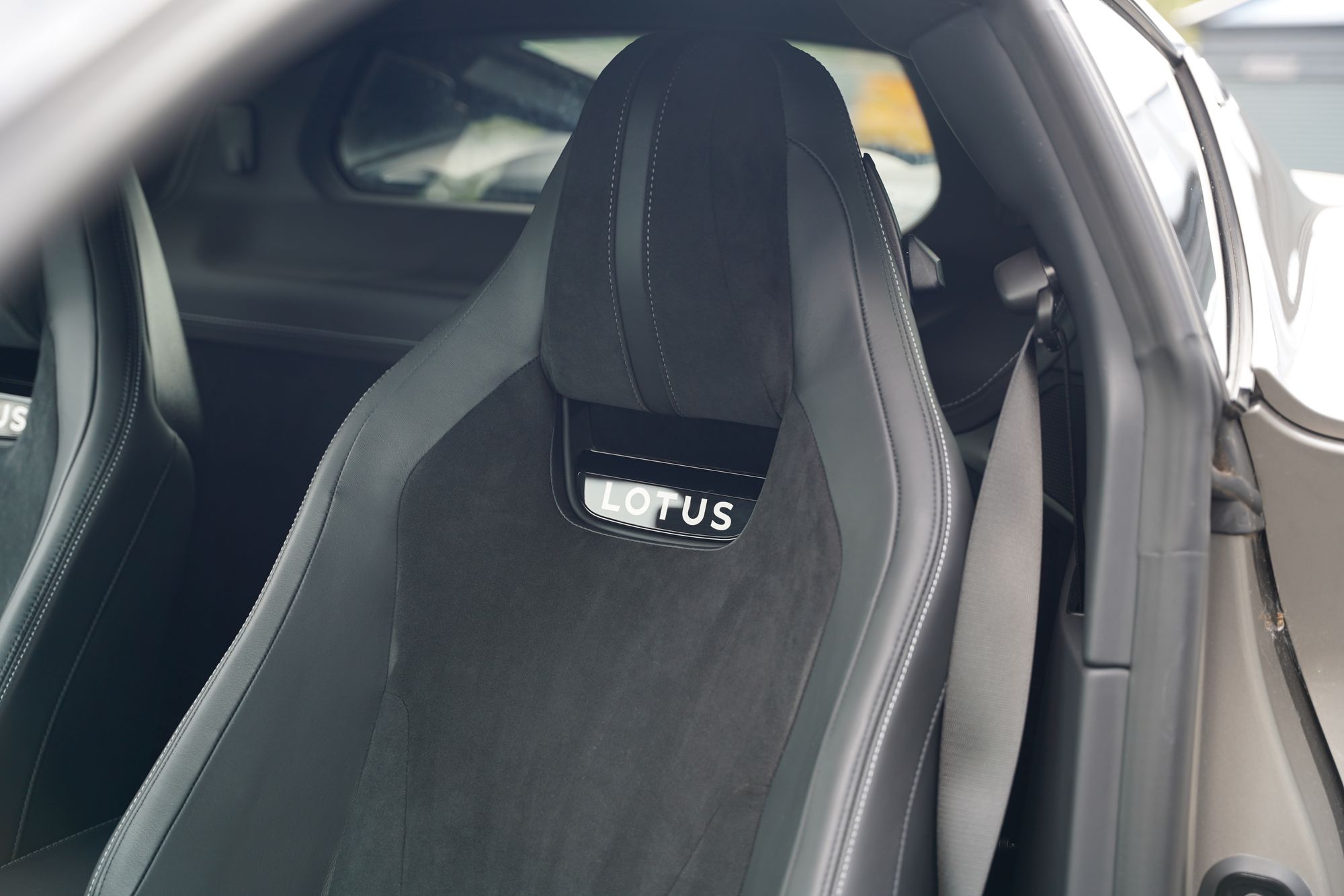 2024 Lotus Emira Turbo First Edition