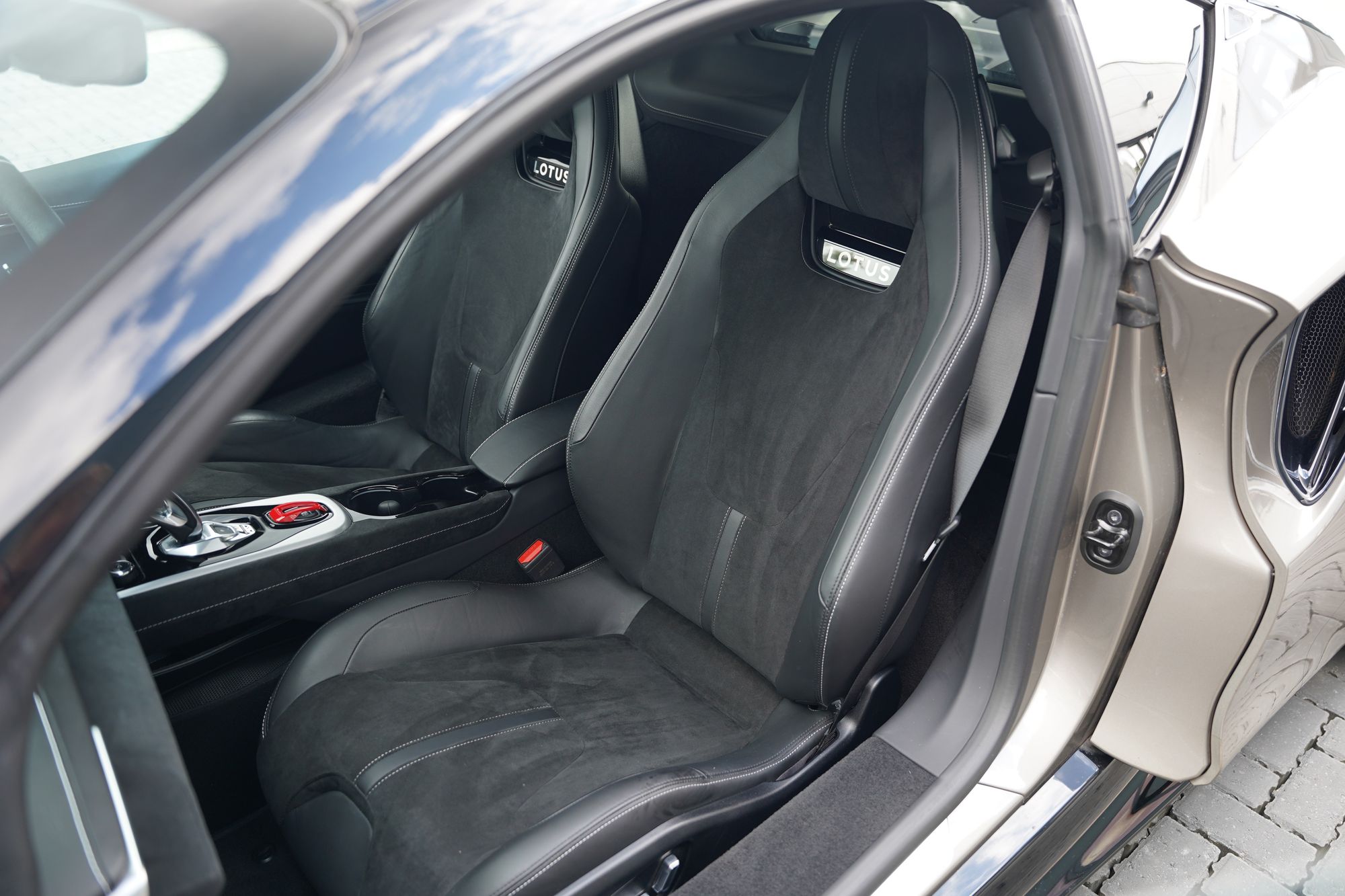 2024 Lotus Emira Turbo First Edition