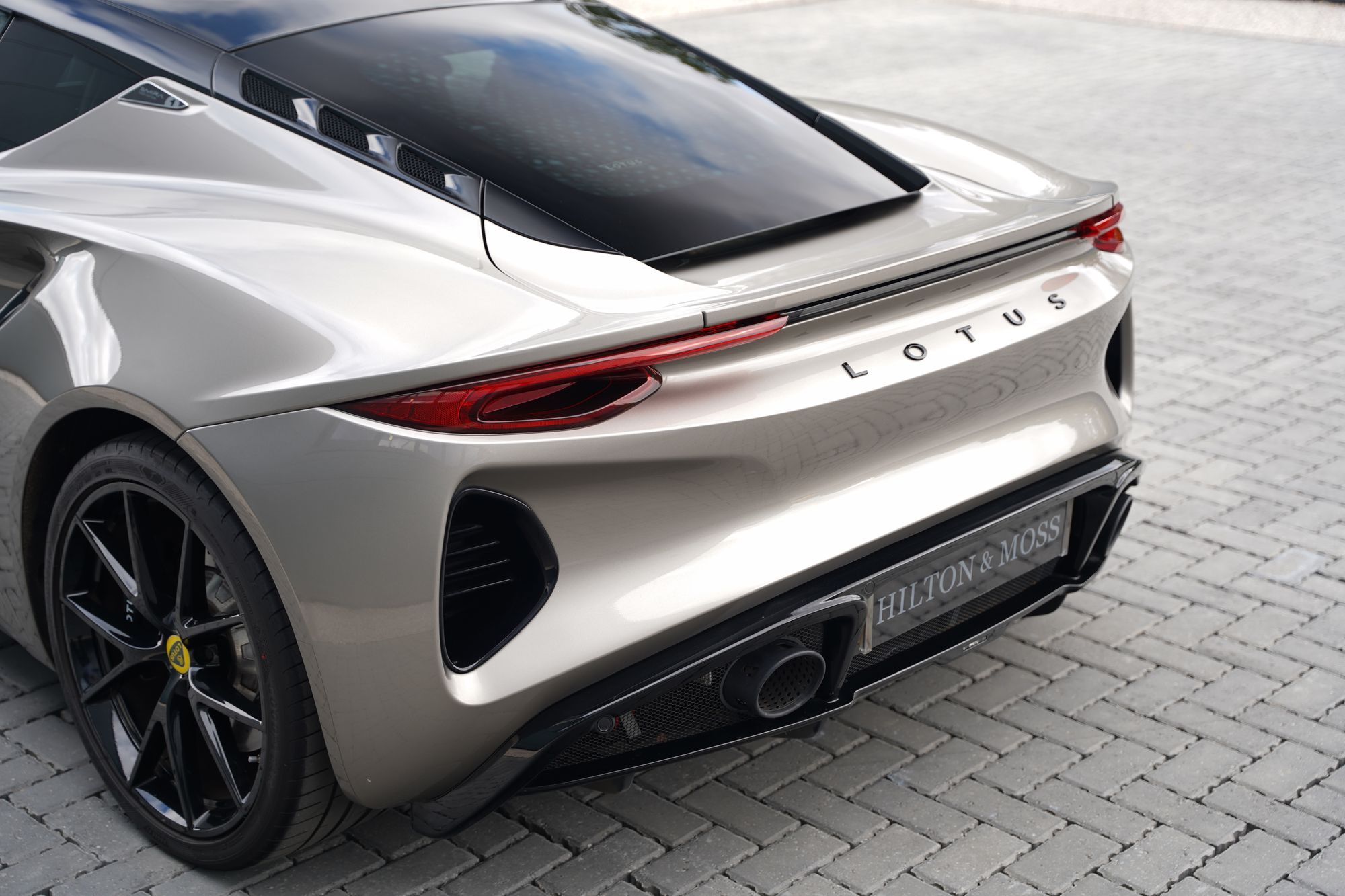 2024 Lotus Emira Turbo First Edition