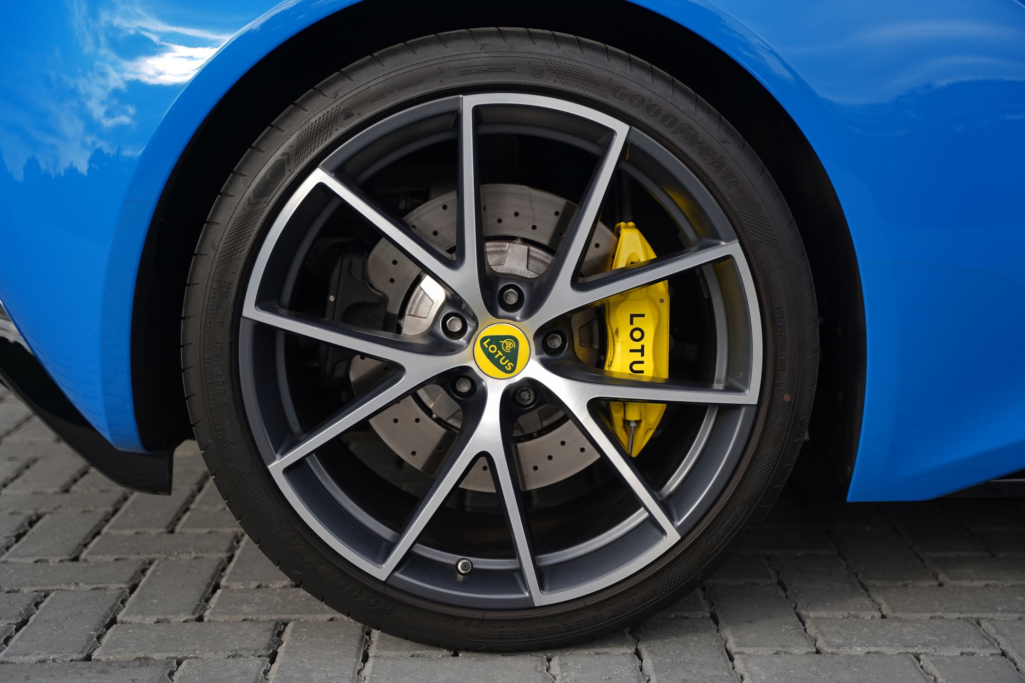 2023 Lotus Emira V6 First Edition Auto