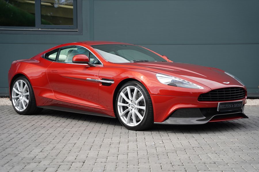 2013 Aston Martin Vanquish Coupe