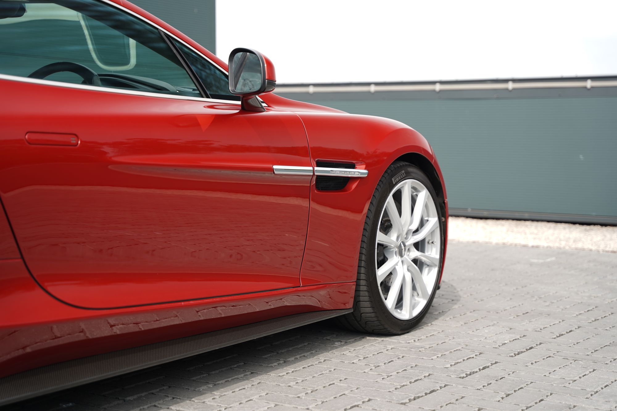 2013 Aston Martin Vanquish Coupe