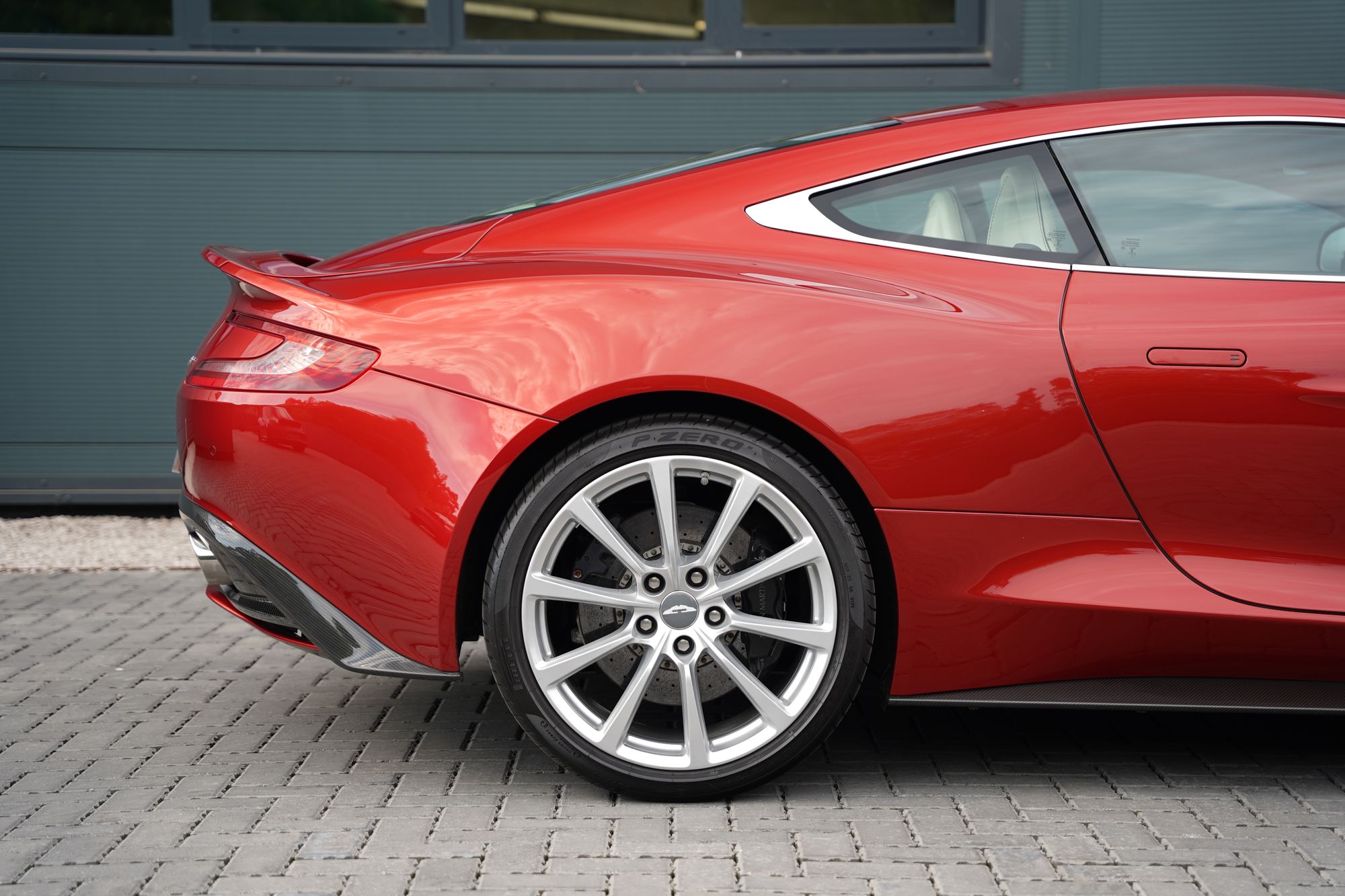 2013 Aston Martin Vanquish Coupe