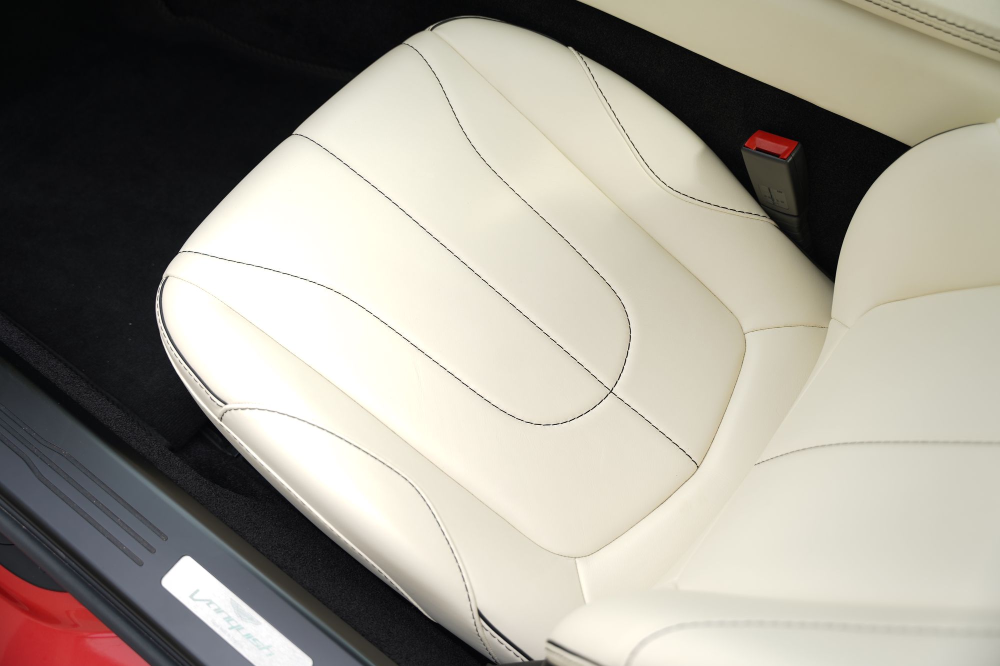 2013 Aston Martin Vanquish Coupe
