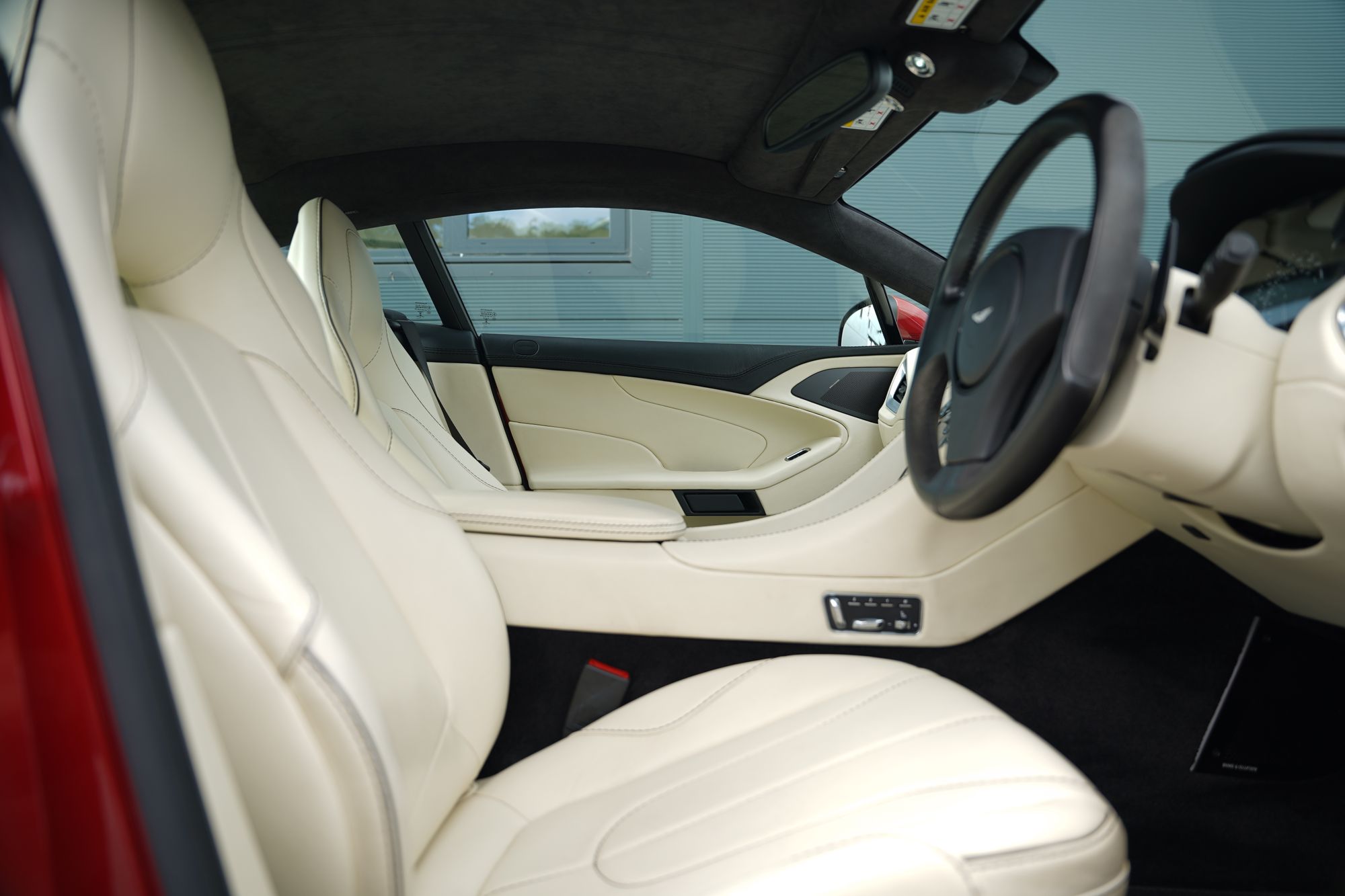 2013 Aston Martin Vanquish Coupe