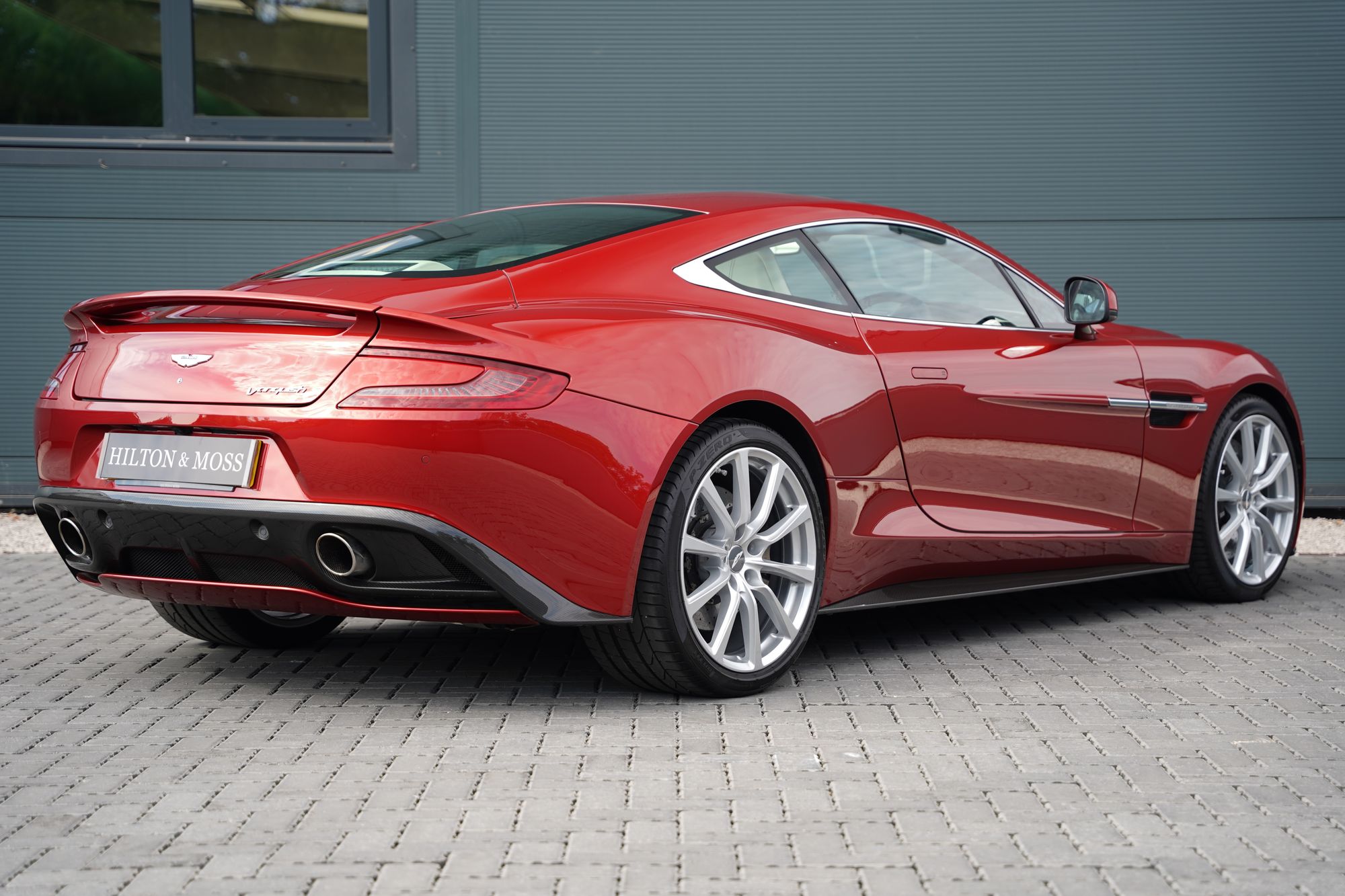 2013 Aston Martin Vanquish Coupe