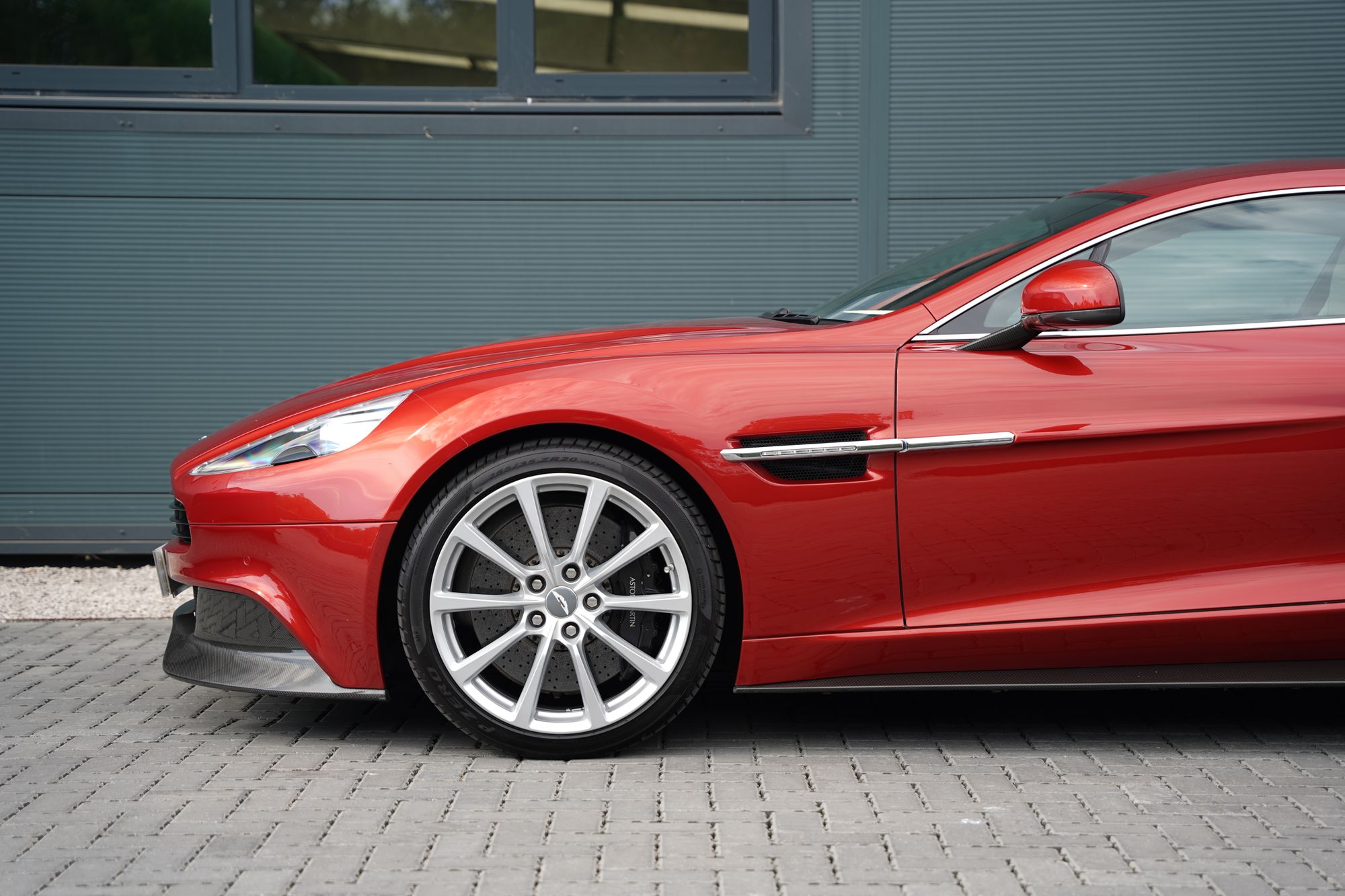 2013 Aston Martin Vanquish Coupe
