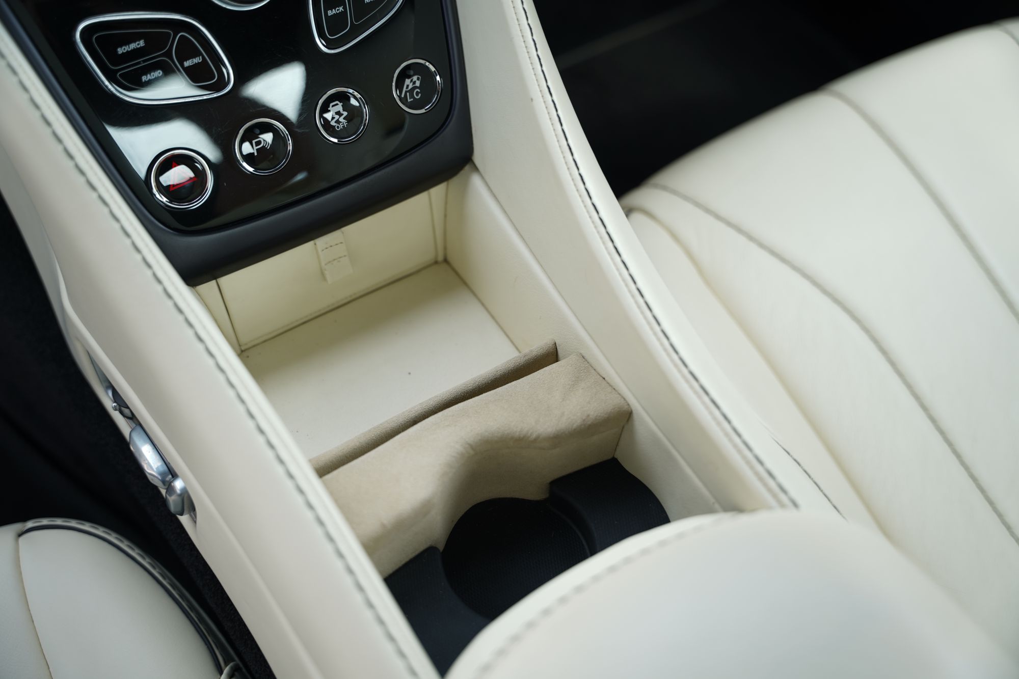 2013 Aston Martin Vanquish Coupe