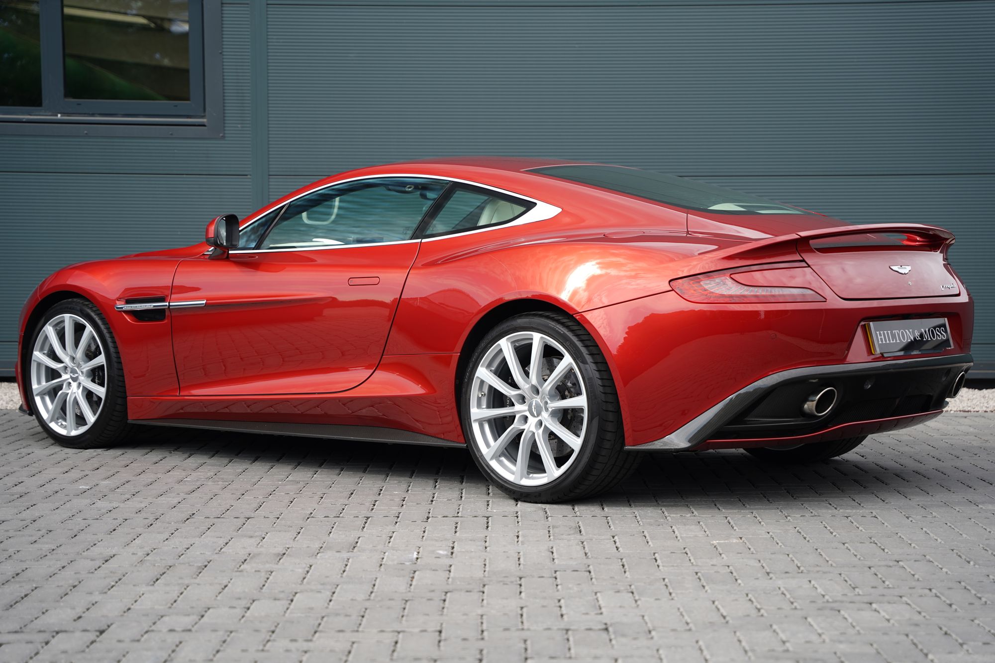 2013 Aston Martin Vanquish Coupe