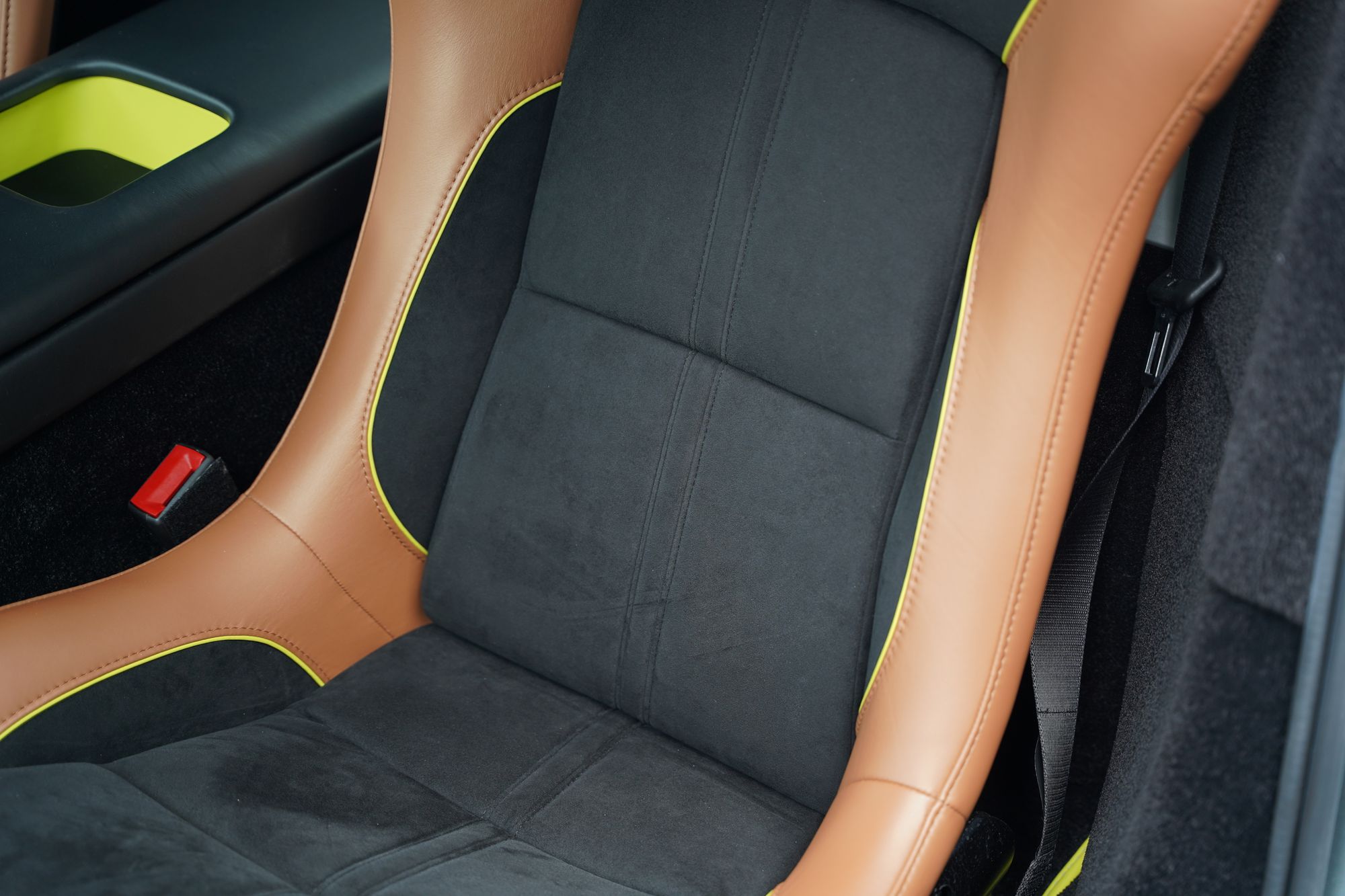 2018 Aston Martin V8 Vantage AMR