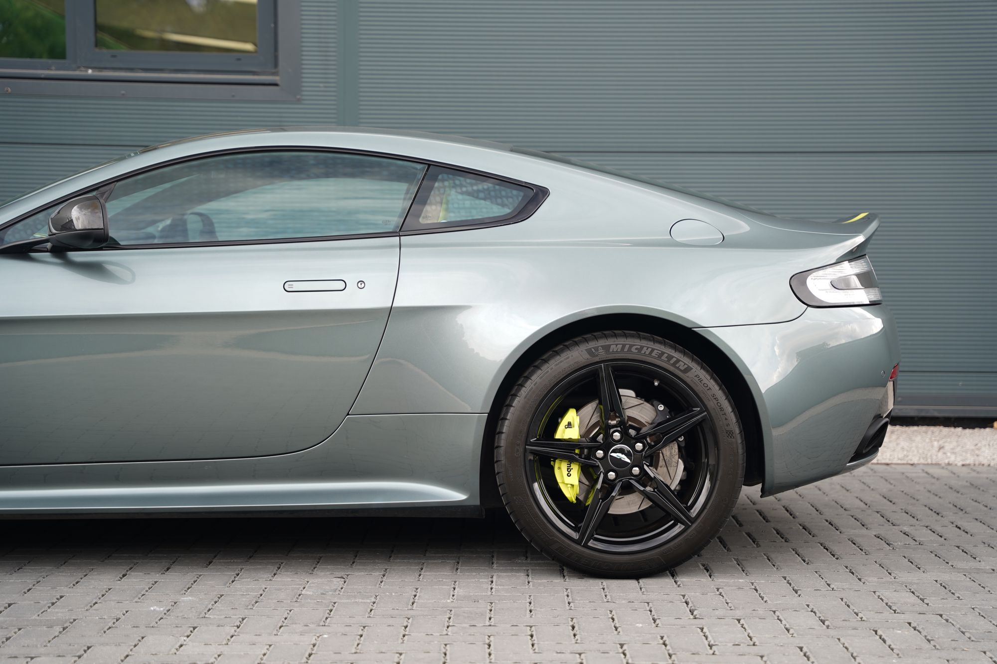 2018 Aston Martin V8 Vantage AMR