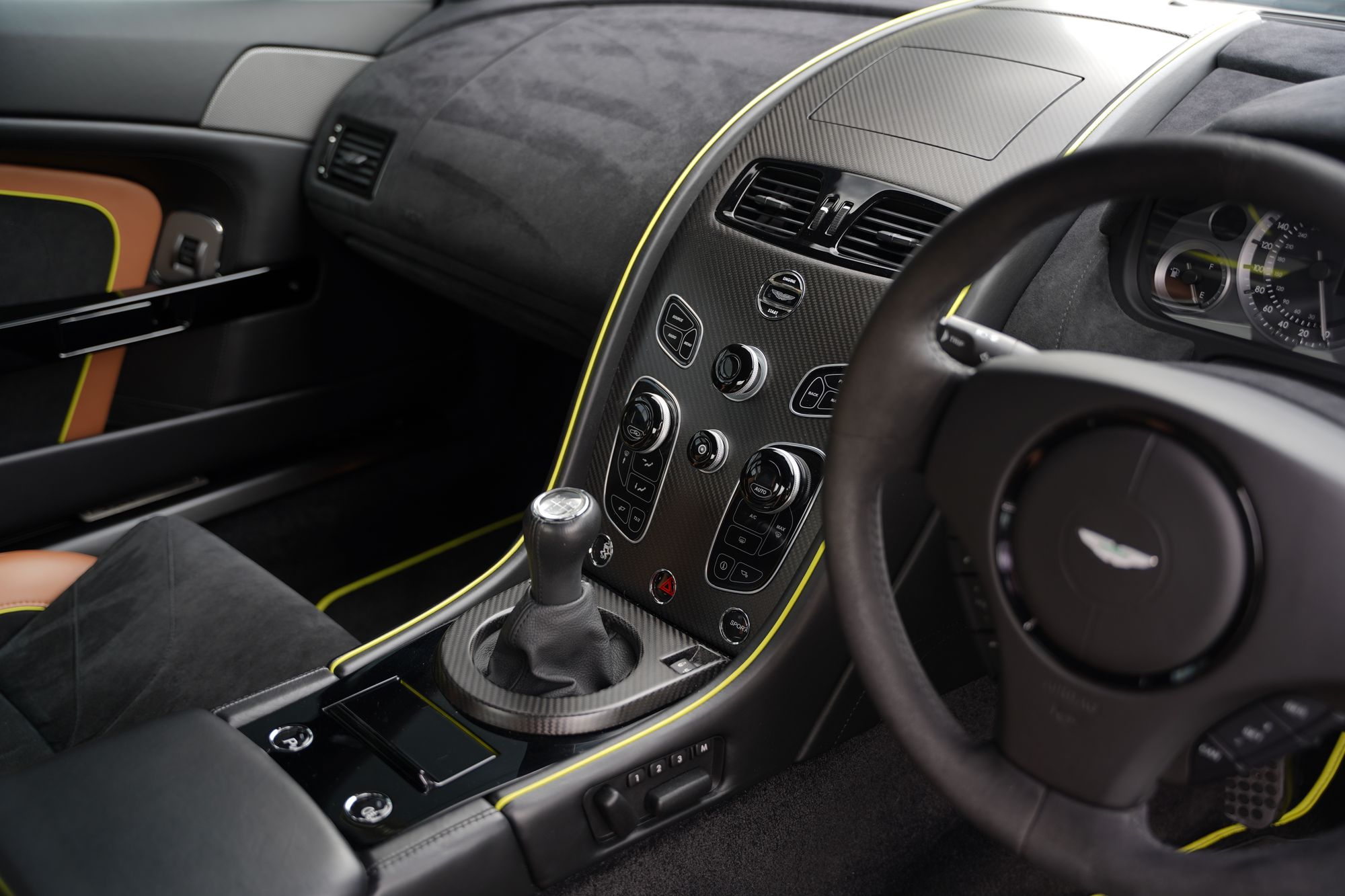 2018 Aston Martin V8 Vantage AMR