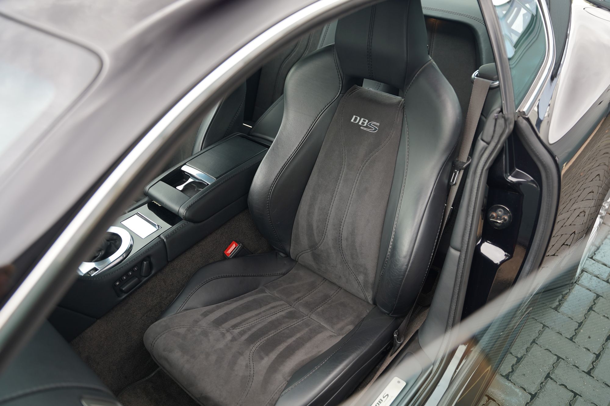 2008 Aston Martin DBS Coupe