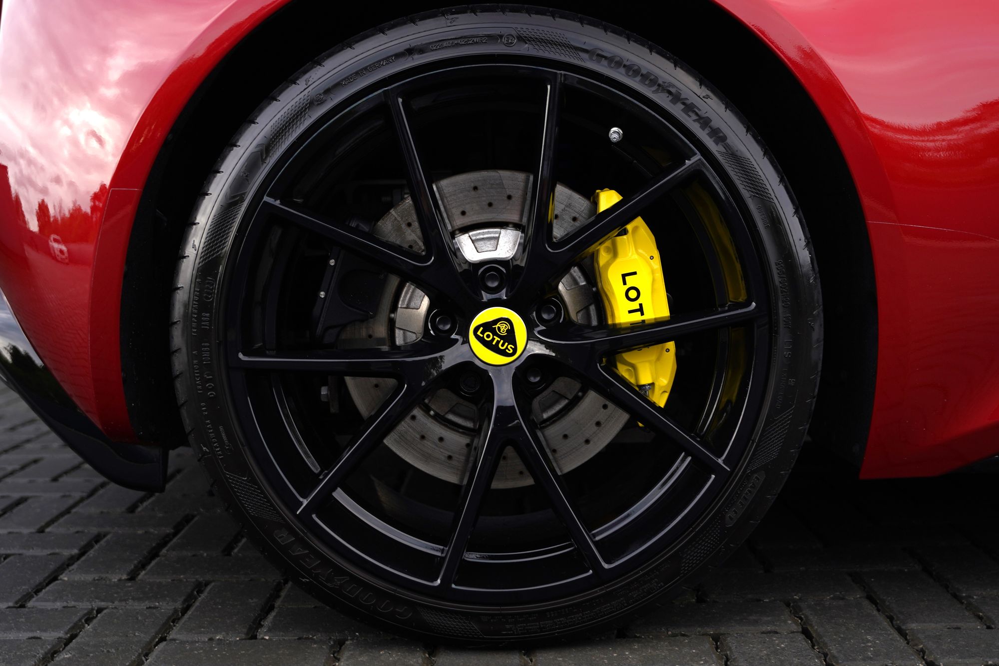 2024 Lotus Emira Turbo First Edition